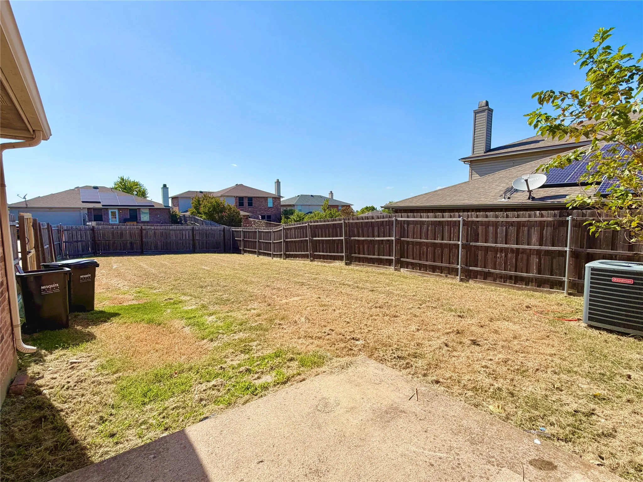 Single Family Residence For Rent in Dallas County , 2732 Ingram Circle, Mesquite, Texas 75181, 5 Bedroom, 3 Bathroom, 2 Garage spaces, 2,989 Sqft, built in 2005, mls#21357753, Real Estate Agent in Mesquite, Homes For Rent in Dallas county, Homes For Rent in Mesquite, Realtor in Mesquite Texas, Real Estate Brokerage Independent Realty Texas, Luminita Cordes Realtor