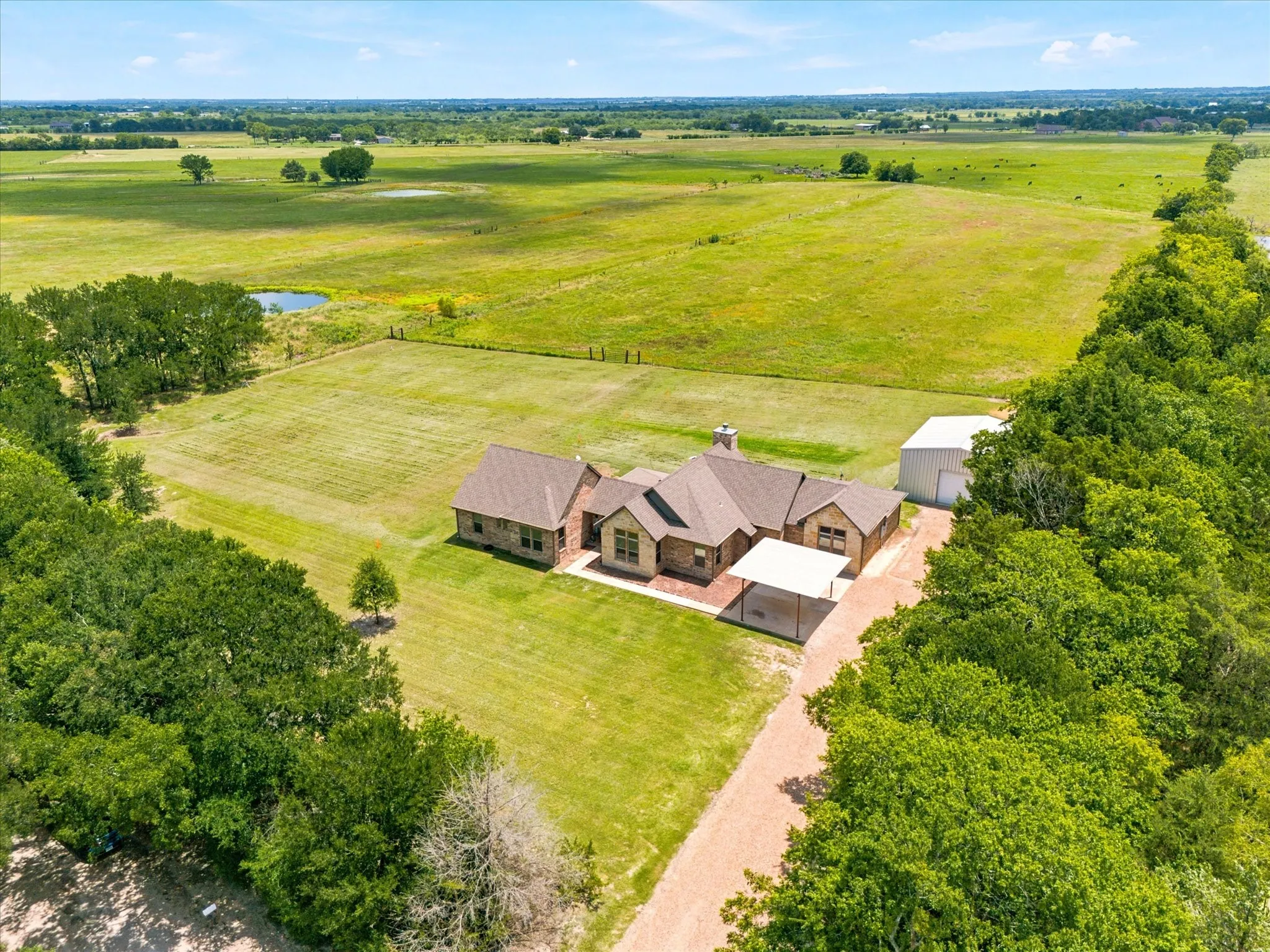 Single Family Residence For Sale in Kaufman County , 10551 County Road 155a, Kaufman, Texas 75142, 6 Bedroom, 4 Bathroom, Garage spaces, 2,951 Sqft, built in 2018, mls#21356709, Real Estate Agent in Kaufman, Homes For Sale in Kaufman county, Homes For Sale in Kaufman, Realtor in Kaufman Texas, Real Estate Brokerage Independent Realty Texas, Luminita Cordes Realtor