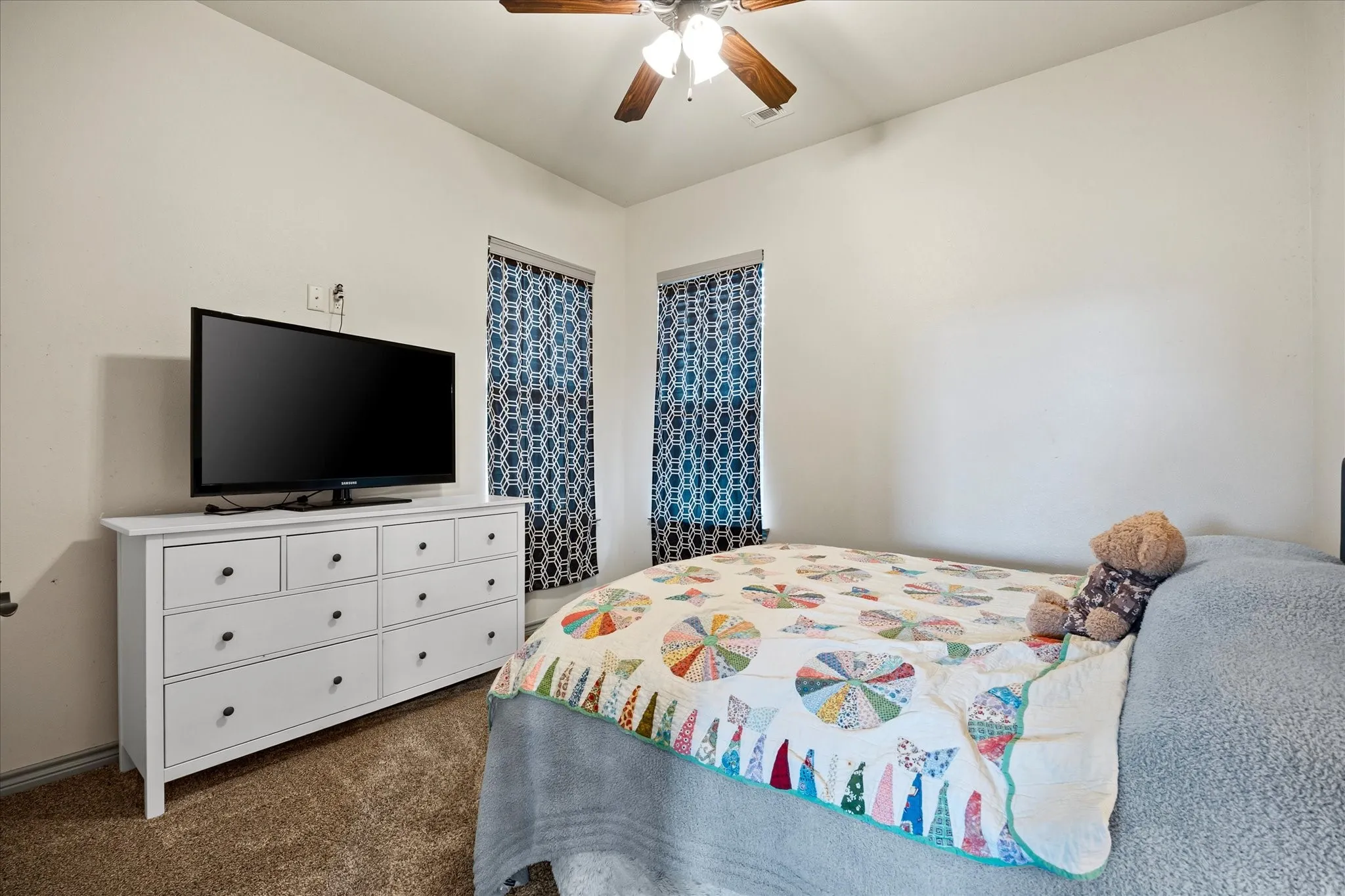 Single Family Residence For Sale in Kaufman County , 10551 County Road 155a, Kaufman, Texas 75142, 6 Bedroom, 4 Bathroom, Garage spaces, 2,951 Sqft, built in 2018, mls#21356709, Real Estate Agent in Kaufman, Homes For Sale in Kaufman county, Homes For Sale in Kaufman, Realtor in Kaufman Texas, Real Estate Brokerage Independent Realty Texas, Luminita Cordes Realtor
