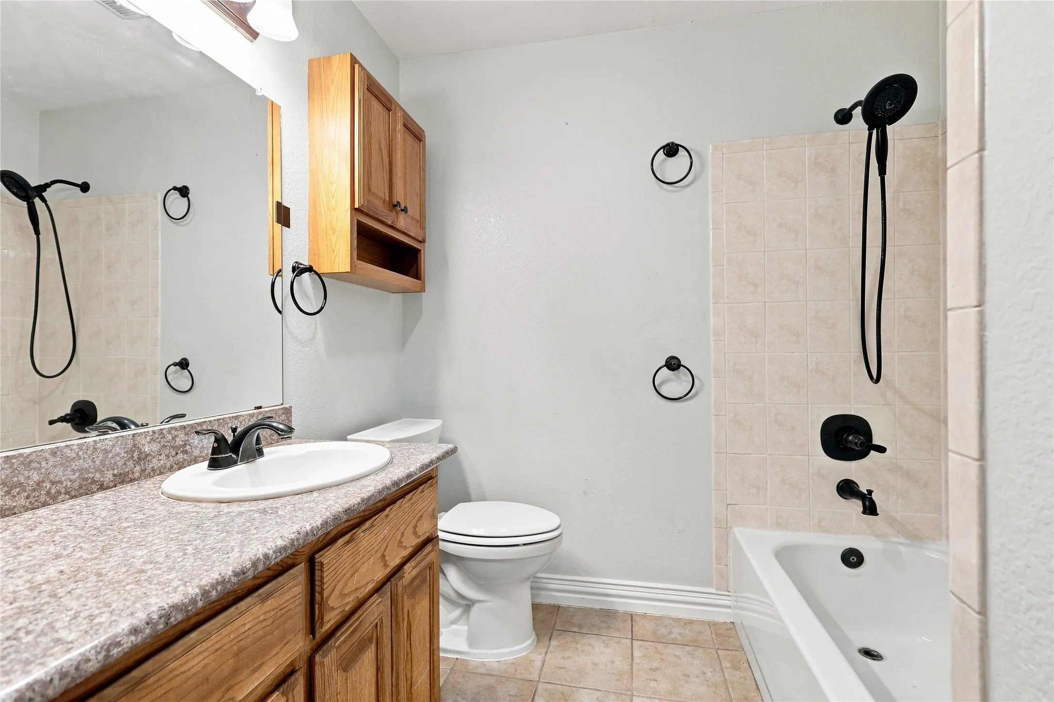 Single Family Residence For Rent in Tarrant County , 6705 Nola Court, Watauga, Texas 76148, 3 Bedroom, 2 Bathroom, Garage spaces, 1,792 Sqft, built in 1972, mls#21356374, Real Estate Agent in Watauga, Homes For Rent in Tarrant county, Homes For Rent in Watauga, Realtor in Watauga Texas, Real Estate Brokerage Independent Realty Texas, Luminita Cordes Realtor
