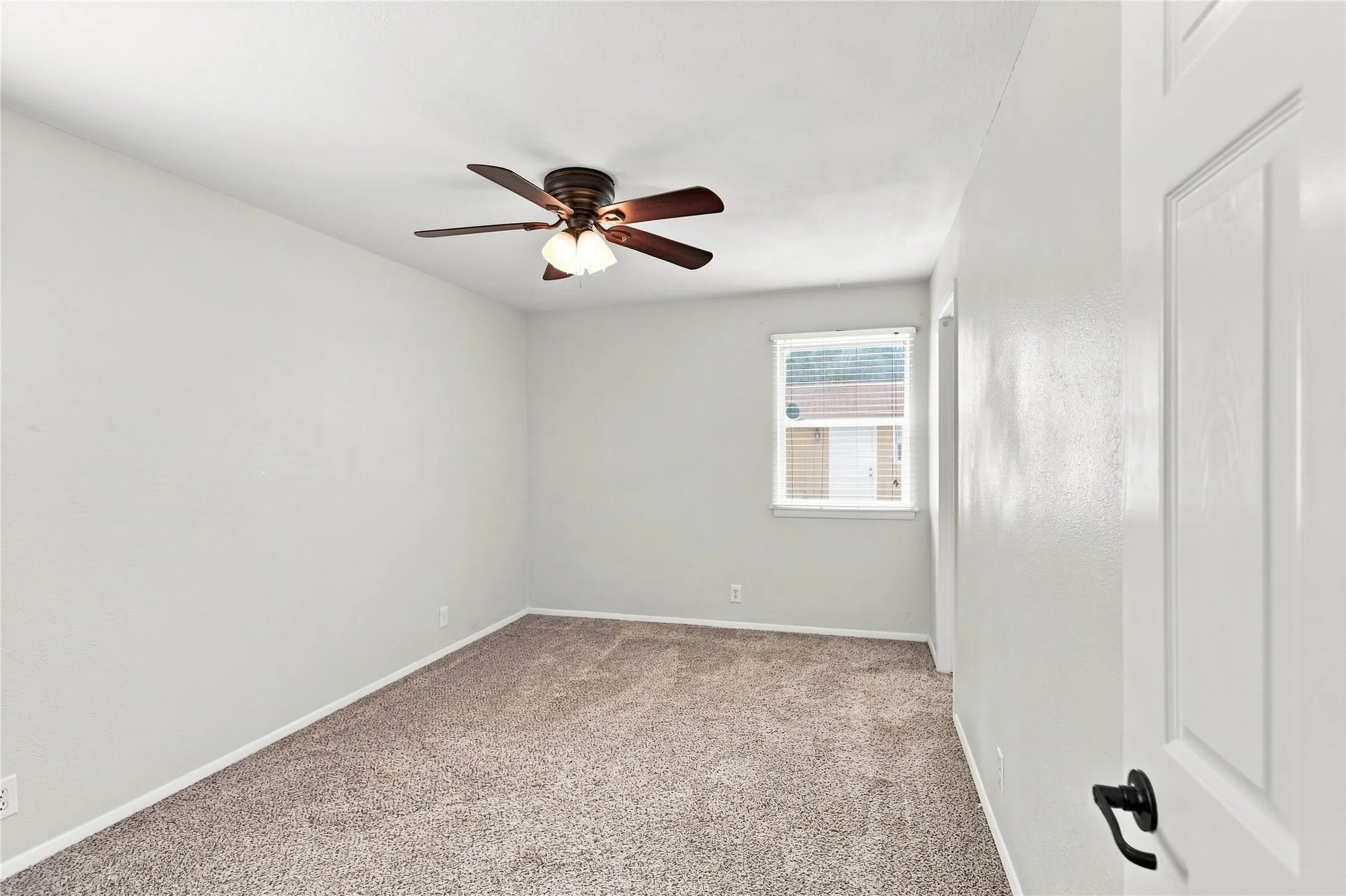 Single Family Residence For Rent in Tarrant County , 6705 Nola Court, Watauga, Texas 76148, 3 Bedroom, 2 Bathroom, Garage spaces, 1,792 Sqft, built in 1972, mls#21356374, Real Estate Agent in Watauga, Homes For Rent in Tarrant county, Homes For Rent in Watauga, Realtor in Watauga Texas, Real Estate Brokerage Independent Realty Texas, Luminita Cordes Realtor