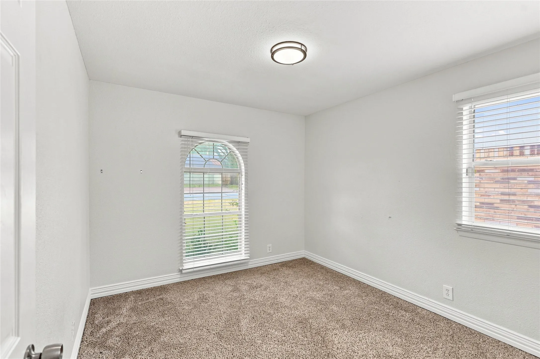 Single Family Residence For Rent in Tarrant County , 6705 Nola Court, Watauga, Texas 76148, 3 Bedroom, 2 Bathroom, Garage spaces, 1,792 Sqft, built in 1972, mls#21356374, Real Estate Agent in Watauga, Homes For Rent in Tarrant county, Homes For Rent in Watauga, Realtor in Watauga Texas, Real Estate Brokerage Independent Realty Texas, Luminita Cordes Realtor