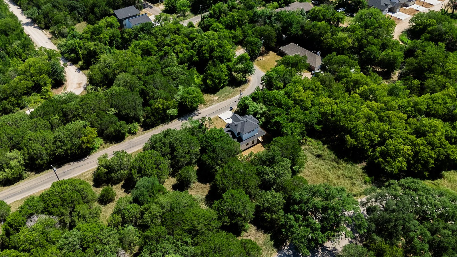 Single Family Residence For Sale in Hood County , 5511 Black Pine Circle, Granbury, Texas 76048, 3 Bedroom, 3 Bathroom, Garage spaces, 1,569 Sqft, built in 2024, mls#21357766, Real Estate Agent in Granbury, Homes For Sale in Hood county, Homes For Sale in Granbury, Realtor in Granbury Texas, Real Estate Brokerage Independent Realty Texas, Luminita Cordes Realtor