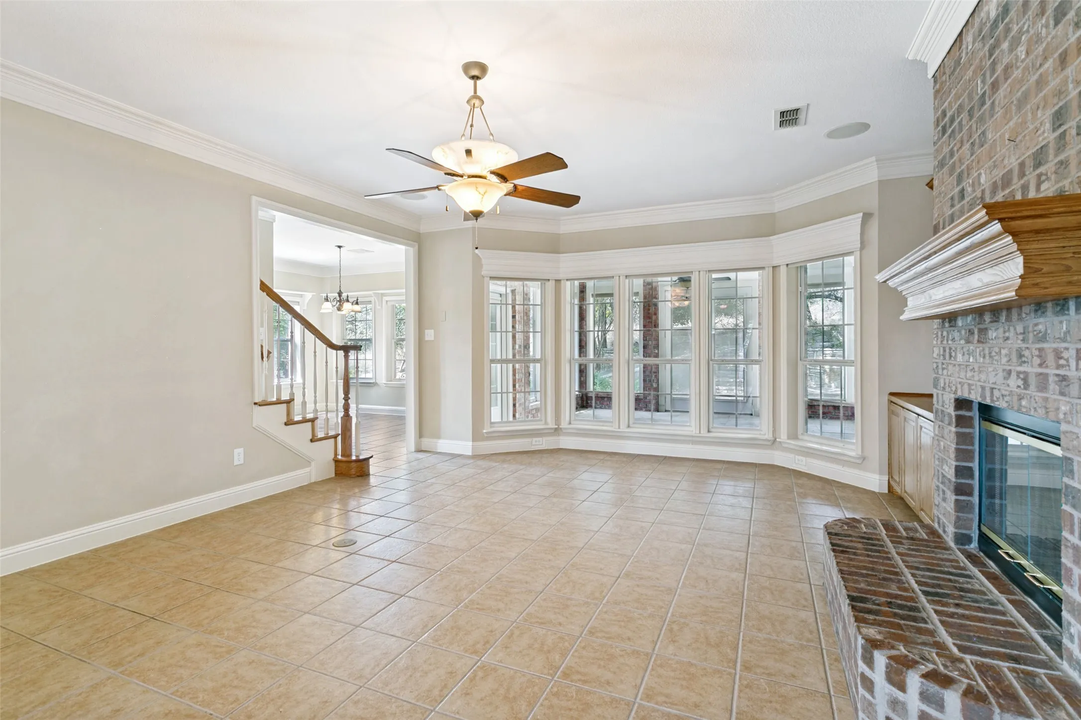 Single Family Residence For Sale in Tarrant County , 6932 La Cantera Drive, Fort Worth, Texas 76108, 4 Bedroom, 4 Bathroom, 3 Garage spaces, 3,493 Sqft, built in 2003, mls#21336847, Real Estate Agent in Fort Worth, Homes For Sale in Tarrant county, Homes For Sale in Fort Worth, Realtor in Fort Worth Texas, Real Estate Brokerage Independent Realty Texas, Luminita Cordes Realtor