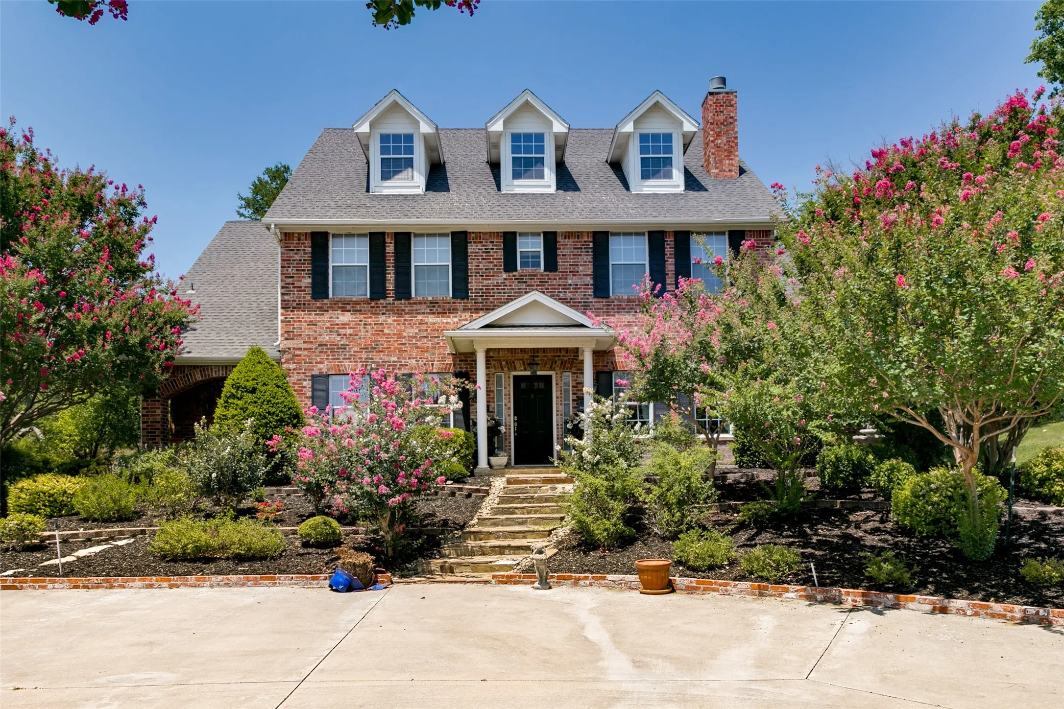 Single Family Residence For Sale in Tarrant County , 6932 La Cantera Drive, Fort Worth, Texas 76108, 4 Bedroom, 4 Bathroom, 3 Garage spaces, 3,493 Sqft, built in 2003, mls#21336847, Real Estate Agent in Fort Worth, Homes For Sale in Tarrant county, Homes For Sale in Fort Worth, Realtor in Fort Worth Texas, Real Estate Brokerage Independent Realty Texas, Luminita Cordes Realtor
