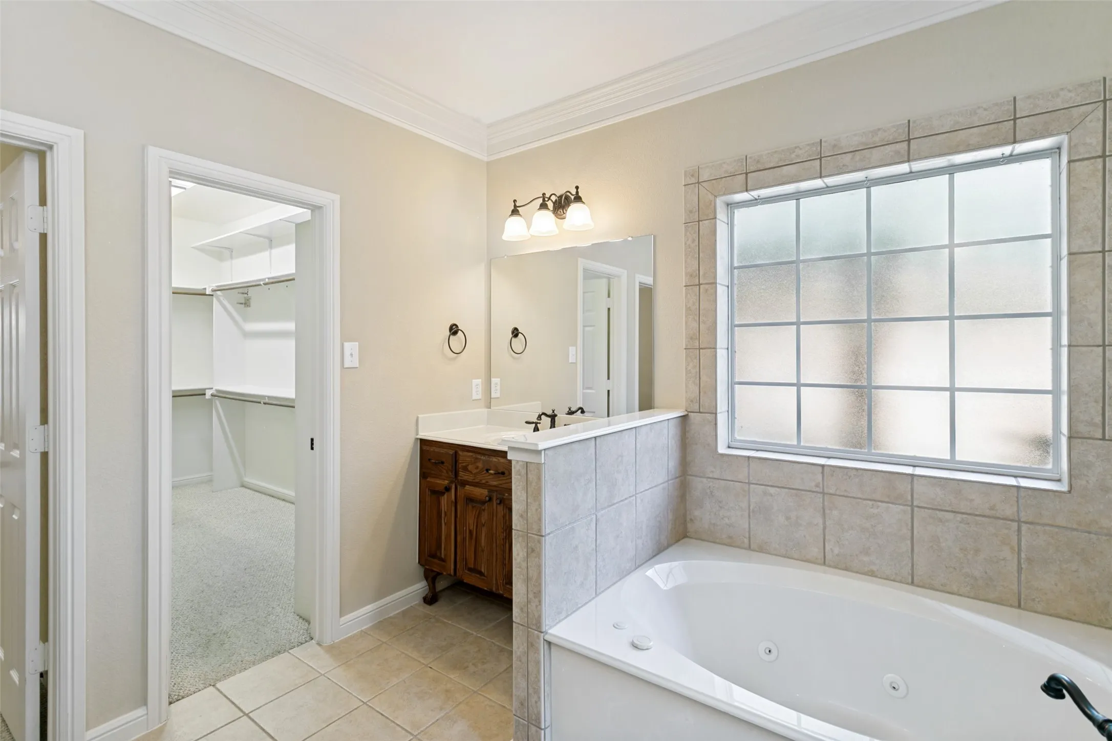 Single Family Residence For Sale in Tarrant County , 6932 La Cantera Drive, Fort Worth, Texas 76108, 4 Bedroom, 4 Bathroom, 3 Garage spaces, 3,493 Sqft, built in 2003, mls#21336847, Real Estate Agent in Fort Worth, Homes For Sale in Tarrant county, Homes For Sale in Fort Worth, Realtor in Fort Worth Texas, Real Estate Brokerage Independent Realty Texas, Luminita Cordes Realtor