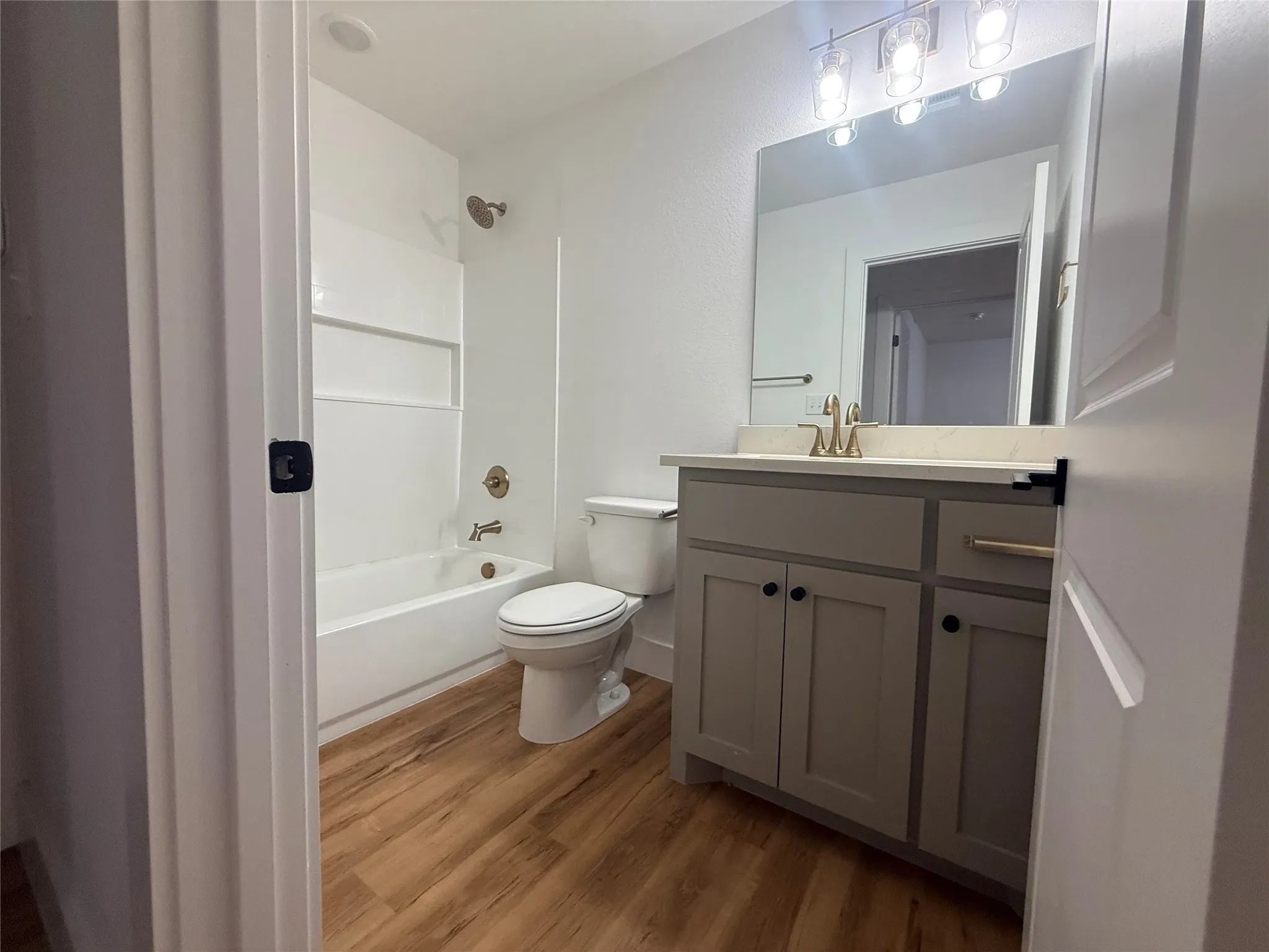 Single Family Residence For Sale in Fannin County , 905 E 10th Street, Bonham, Texas 75418, 3 Bedroom, 2 Bathroom, 1 Garage spaces, 1,392 Sqft, built in 2024, Price $259,000, mls#21357604, Real Estate Agent in Bonham, Homes For Sale in Fannin county, Homes For Sale in Bonham, Realtor in Bonham Texas, Real Estate Brokerage Independent Realty Texas, Luminita Cordes Realtor