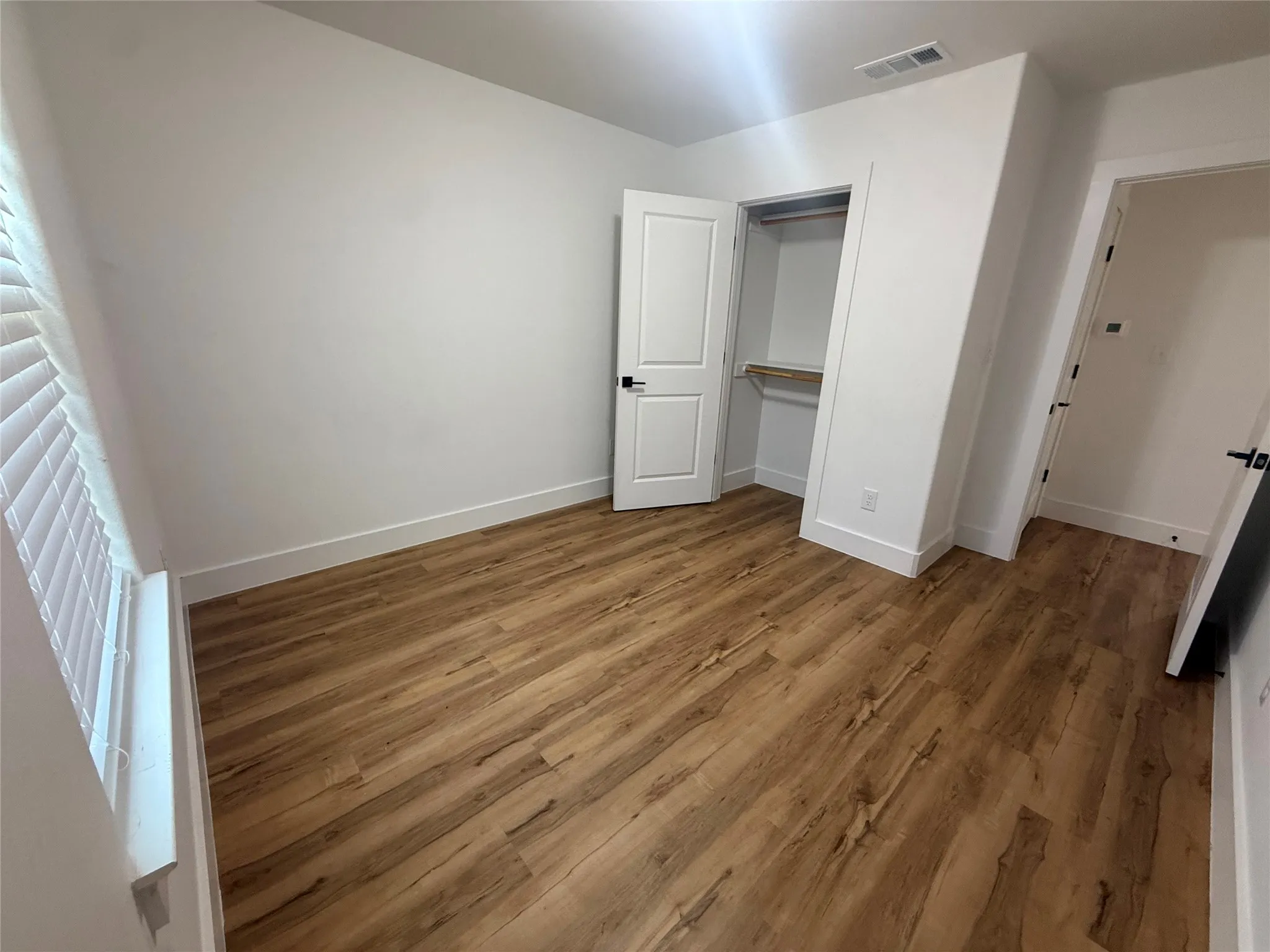 Single Family Residence For Sale in Fannin County , 905 E 10th Street, Bonham, Texas 75418, 3 Bedroom, 2 Bathroom, 1 Garage spaces, 1,392 Sqft, built in 2024, Price $259,000, mls#21357604, Real Estate Agent in Bonham, Homes For Sale in Fannin county, Homes For Sale in Bonham, Realtor in Bonham Texas, Real Estate Brokerage Independent Realty Texas, Luminita Cordes Realtor