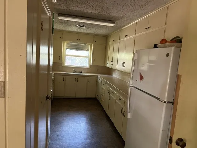 Single Family Residence For Sale in Denton County , 1203 Clover Lane, Denton, Texas 76209, 4 Bedroom, 3 Bathroom, Garage spaces, 2,781 Sqft, built in 1956, mls#21357798, Real Estate Agent in Denton, Homes For Sale in Denton county, Homes For Sale in Denton, Realtor in Denton Texas, Real Estate Brokerage Independent Realty Texas, Luminita Cordes Realtor