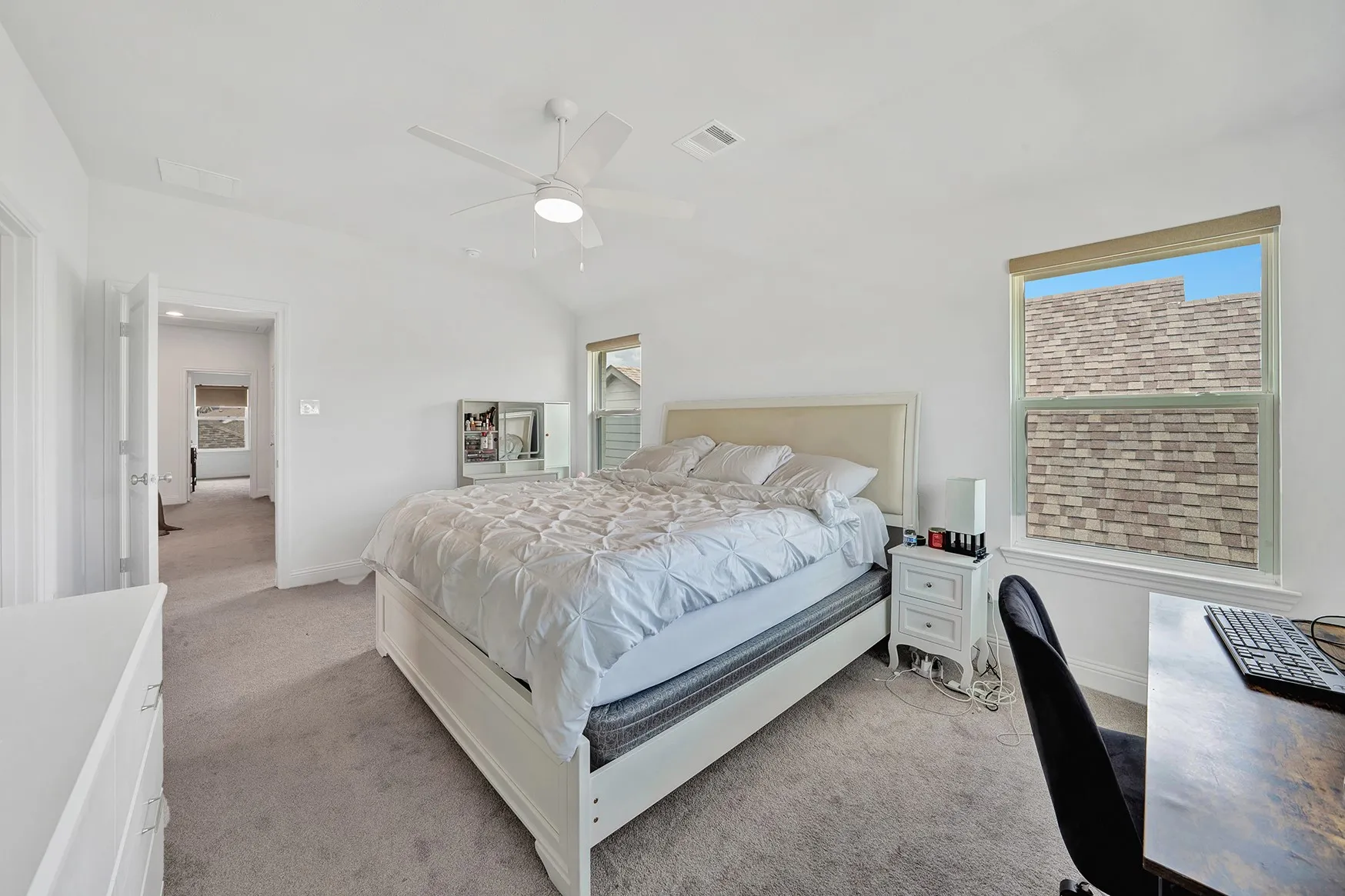 Single Family Residence For Rent in Tarrant County , 1008 Bolden Avenue, Crowley, Texas 76036, 3 Bedroom, 3 Bathroom, 2 Garage spaces, 2,438 Sqft, built in 2023, mls#21350967, Real Estate Agent in Crowley, Homes For Rent in Tarrant county, Homes For Rent in Crowley, Realtor in Crowley Texas, Real Estate Brokerage Independent Realty Texas, Luminita Cordes Realtor