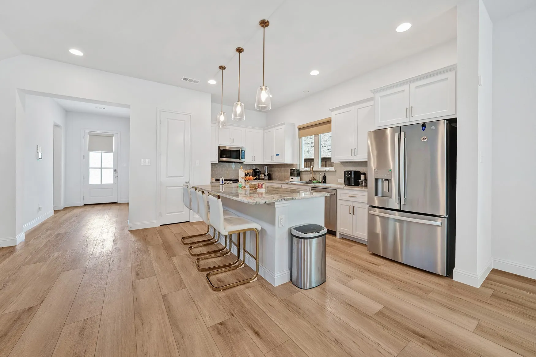 Single Family Residence For Rent in Tarrant County , 1008 Bolden Avenue, Crowley, Texas 76036, 3 Bedroom, 3 Bathroom, 2 Garage spaces, 2,438 Sqft, built in 2023, mls#21350967, Real Estate Agent in Crowley, Homes For Rent in Tarrant county, Homes For Rent in Crowley, Realtor in Crowley Texas, Real Estate Brokerage Independent Realty Texas, Luminita Cordes Realtor