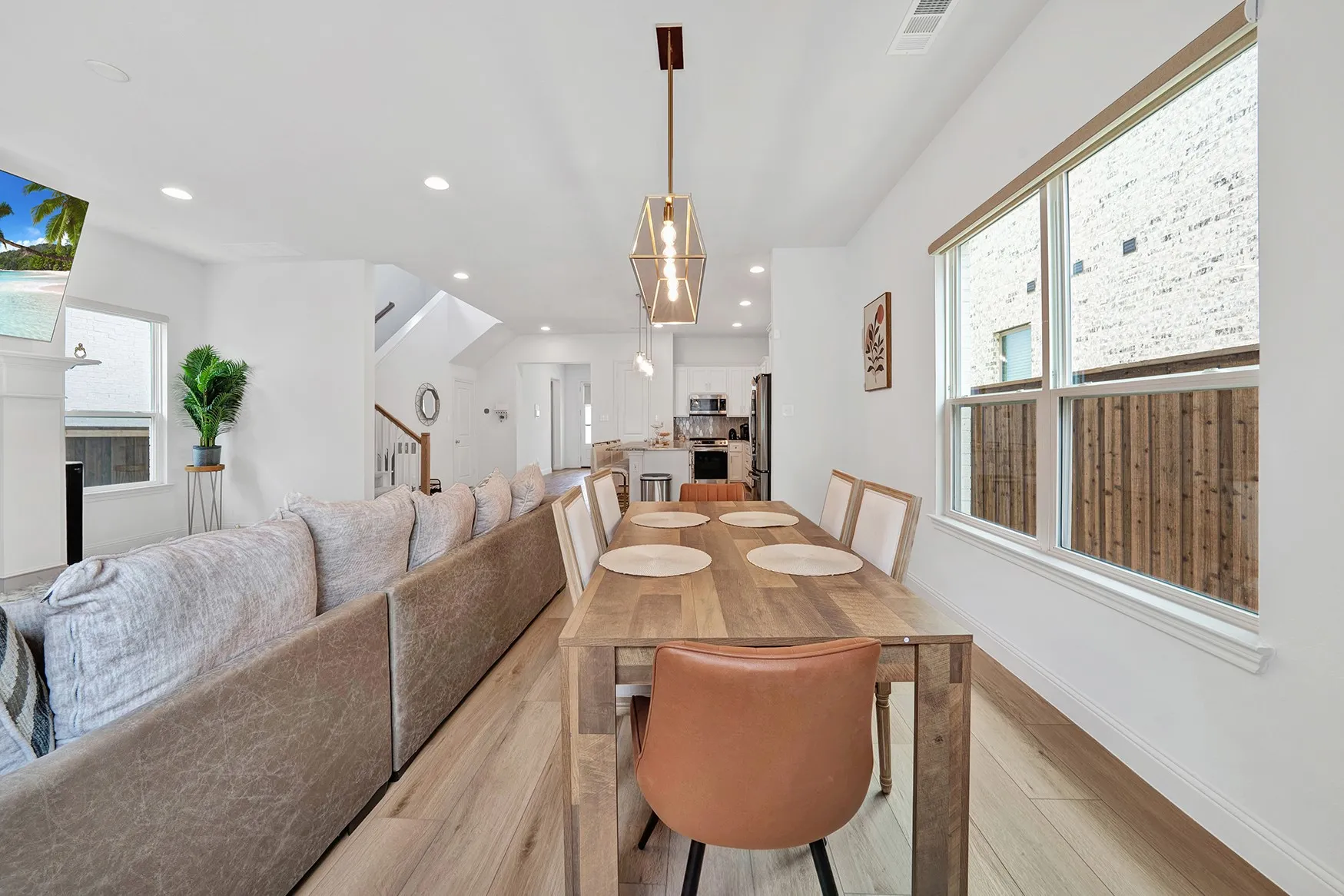 Single Family Residence For Rent in Tarrant County , 1008 Bolden Avenue, Crowley, Texas 76036, 3 Bedroom, 3 Bathroom, 2 Garage spaces, 2,438 Sqft, built in 2023, mls#21350967, Real Estate Agent in Crowley, Homes For Rent in Tarrant county, Homes For Rent in Crowley, Realtor in Crowley Texas, Real Estate Brokerage Independent Realty Texas, Luminita Cordes Realtor