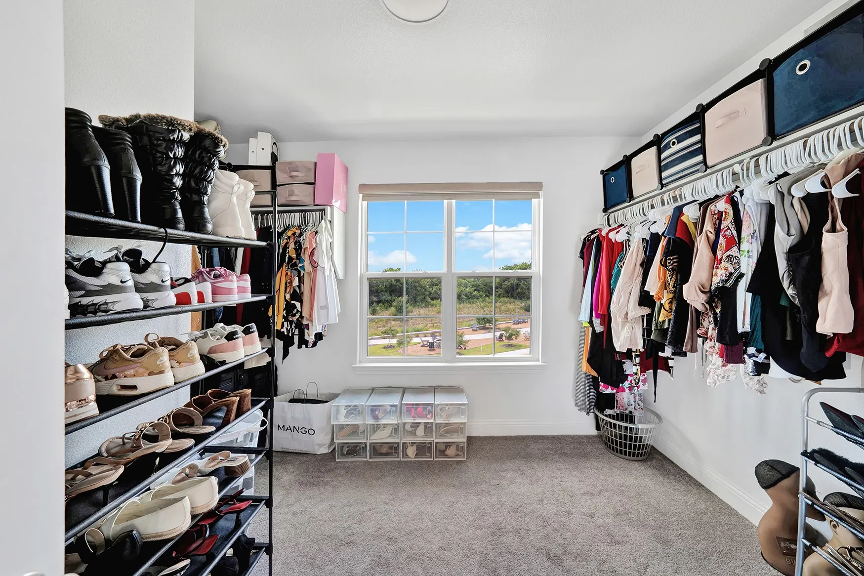 Single Family Residence For Rent in Tarrant County , 1008 Bolden Avenue, Crowley, Texas 76036, 3 Bedroom, 3 Bathroom, 2 Garage spaces, 2,438 Sqft, built in 2023, mls#21350967, Real Estate Agent in Crowley, Homes For Rent in Tarrant county, Homes For Rent in Crowley, Realtor in Crowley Texas, Real Estate Brokerage Independent Realty Texas, Luminita Cordes Realtor