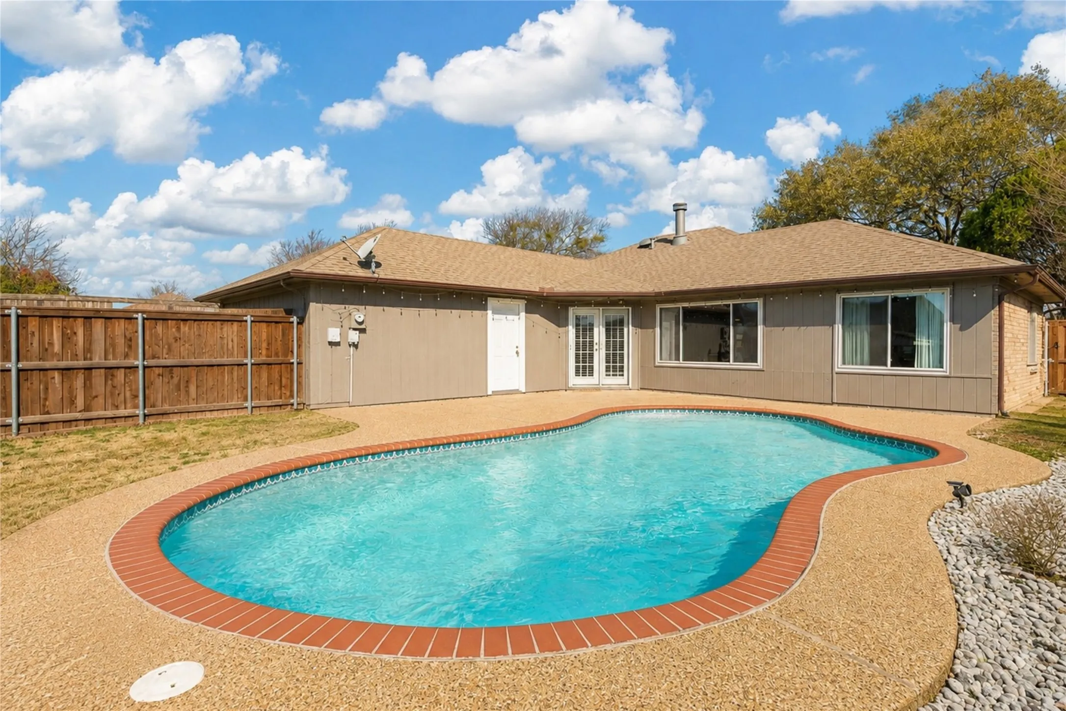 Single Family Residence For Sale in Collin County , 1518 Sunflower Drive, Allen, Texas 75002, 3 Bedroom, 2 Bathroom, 2 Garage spaces, 1,623 Sqft, built in 1986, mls#21352997, Real Estate Agent in Allen, Homes For Sale in Collin county, Homes For Sale in Allen, Realtor in Allen Texas, Real Estate Brokerage Independent Realty Texas, Luminita Cordes Realtor