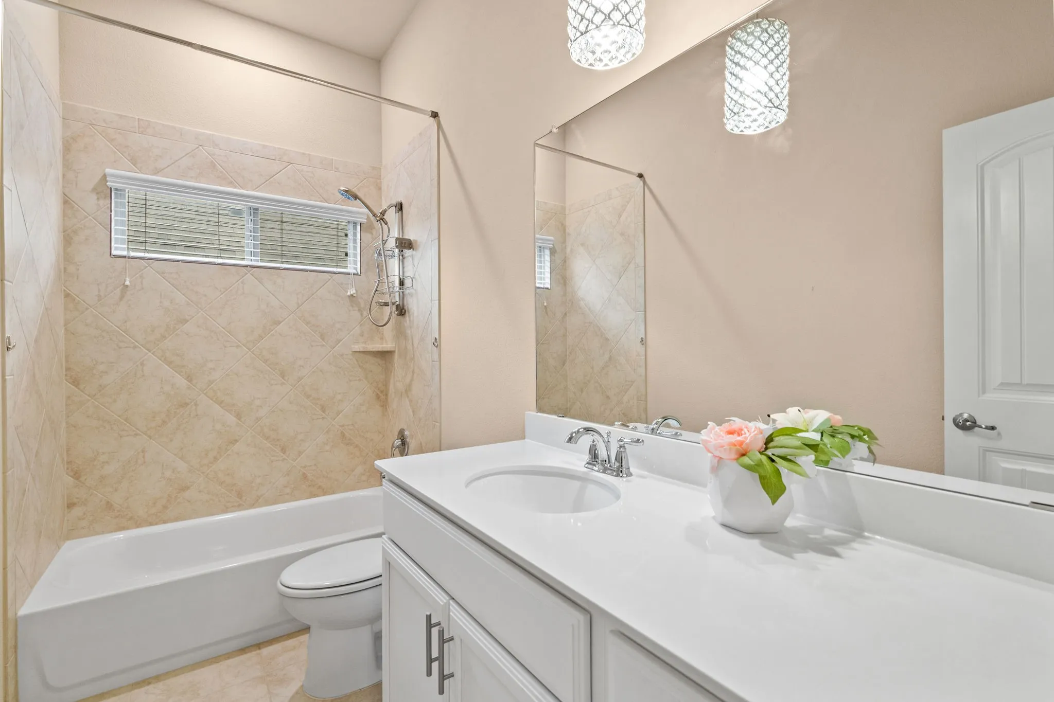 Single Family Residence For Rent in Denton County , 2104 Lake Cliff Drive, Little Elm, Texas 75068, 3 Bedroom, 2 Bathroom, 2 Garage spaces, 2,033 Sqft, built in 2017, mls#21357811, Real Estate Agent in Little Elm, Homes For Rent in Denton county, Homes For Rent in Little Elm, Realtor in Little Elm Texas, Real Estate Brokerage Independent Realty Texas, Luminita Cordes Realtor