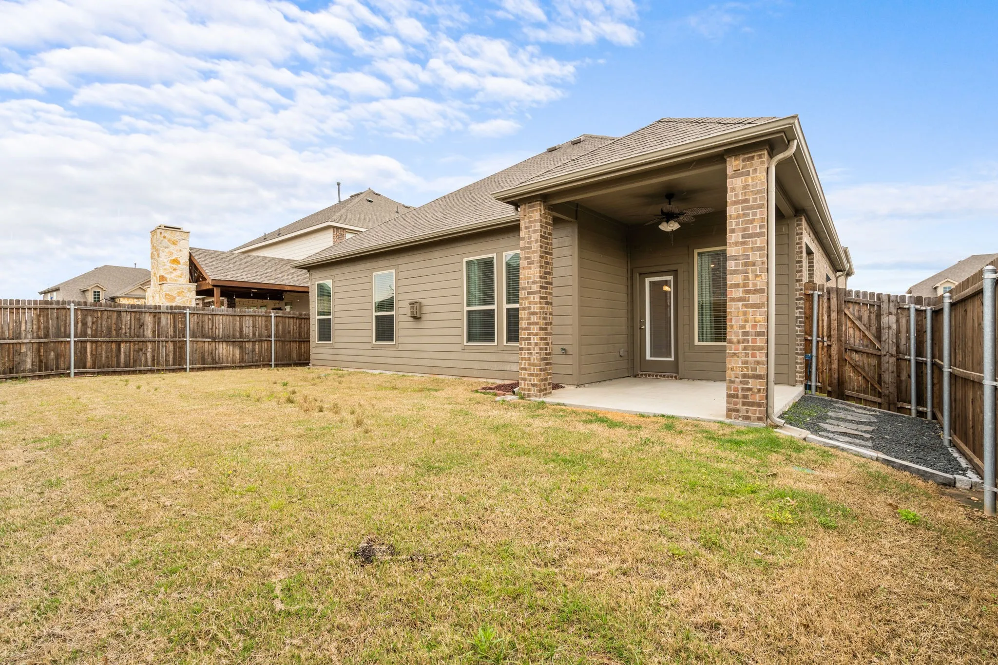 Single Family Residence For Rent in Denton County , 2104 Lake Cliff Drive, Little Elm, Texas 75068, 3 Bedroom, 2 Bathroom, 2 Garage spaces, 2,033 Sqft, built in 2017, mls#21357811, Real Estate Agent in Little Elm, Homes For Rent in Denton county, Homes For Rent in Little Elm, Realtor in Little Elm Texas, Real Estate Brokerage Independent Realty Texas, Luminita Cordes Realtor