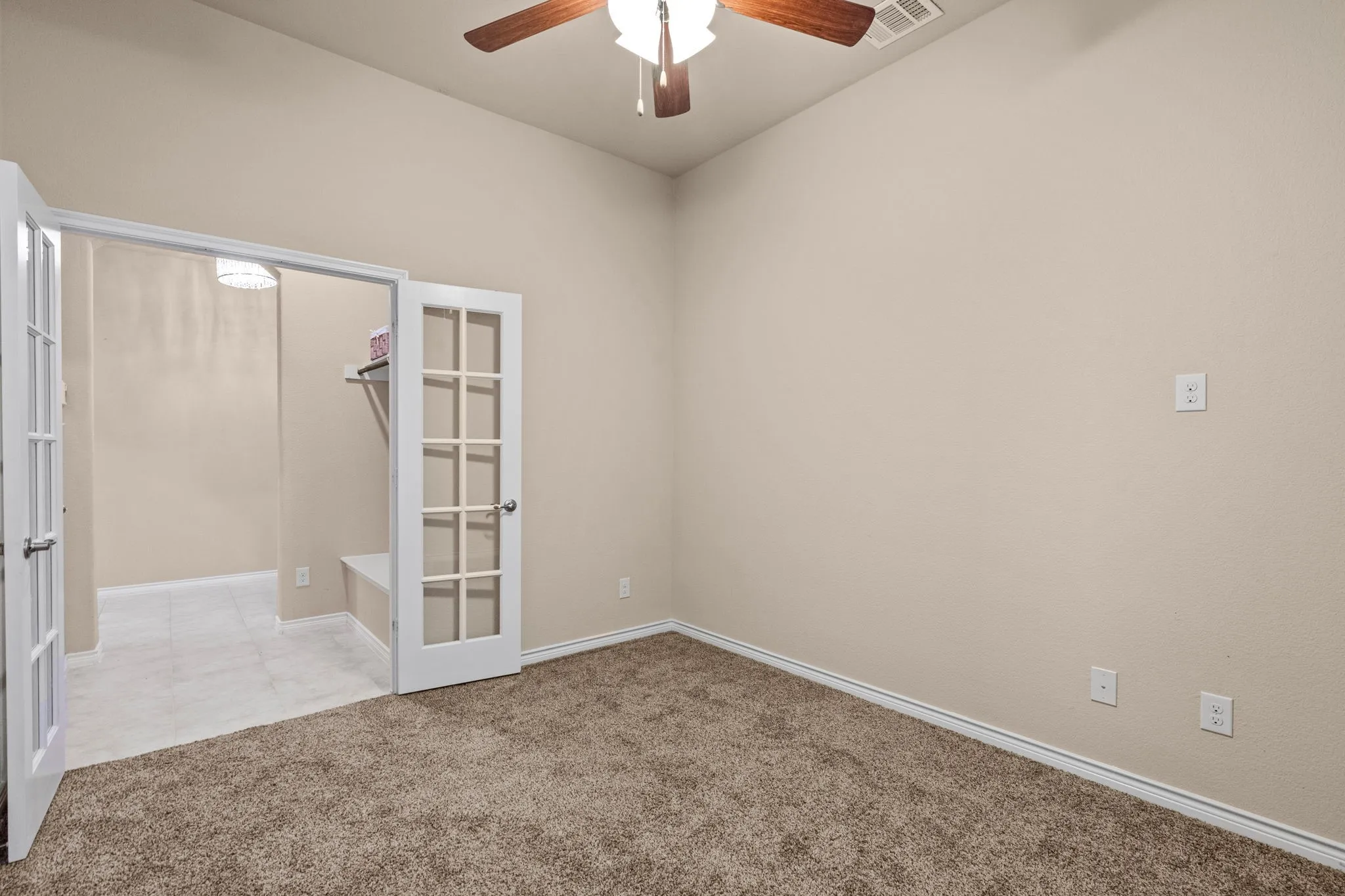 Single Family Residence For Rent in Denton County , 2104 Lake Cliff Drive, Little Elm, Texas 75068, 3 Bedroom, 2 Bathroom, 2 Garage spaces, 2,033 Sqft, built in 2017, mls#21357811, Real Estate Agent in Little Elm, Homes For Rent in Denton county, Homes For Rent in Little Elm, Realtor in Little Elm Texas, Real Estate Brokerage Independent Realty Texas, Luminita Cordes Realtor