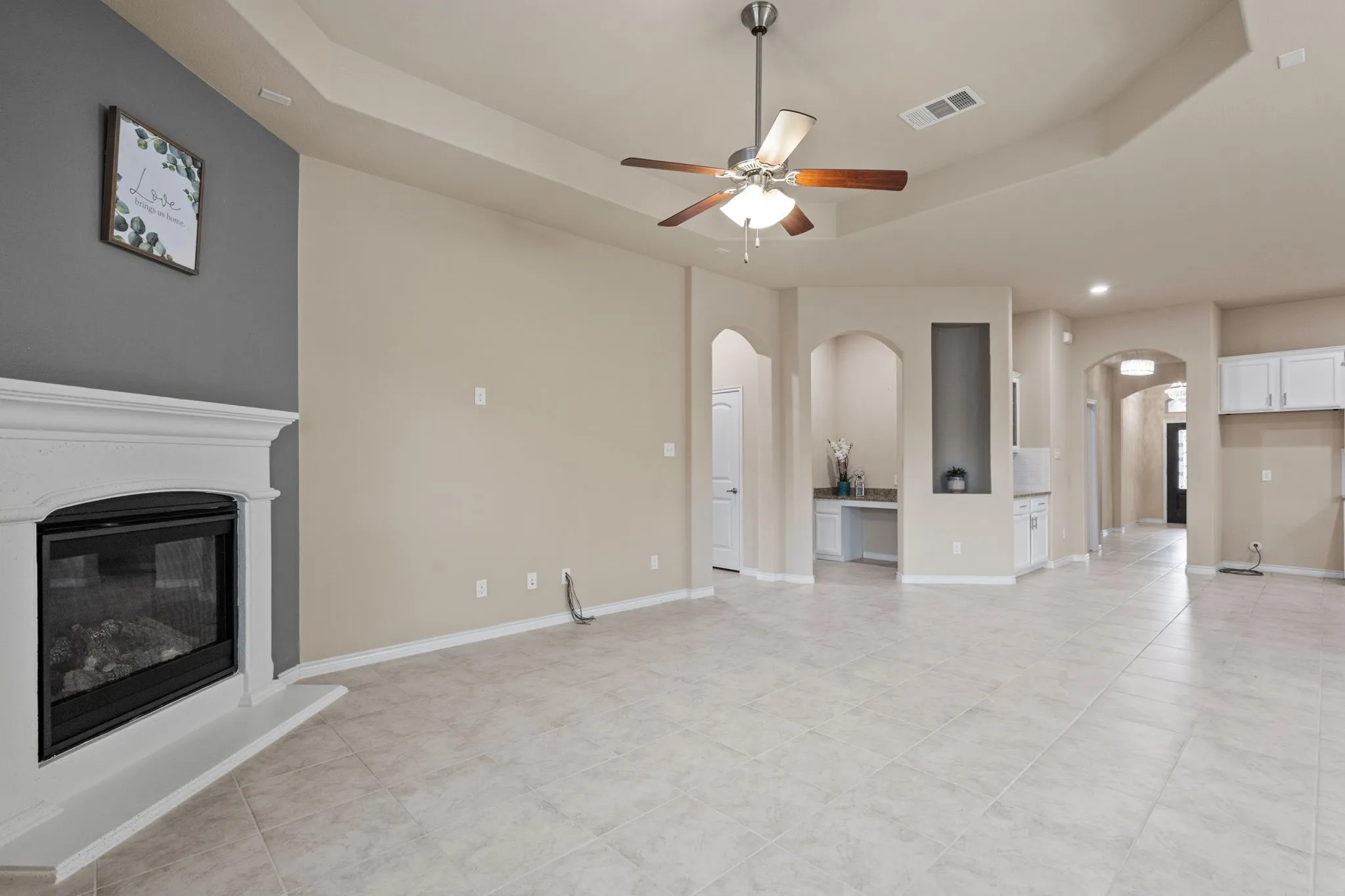 Single Family Residence For Rent in Denton County , 2104 Lake Cliff Drive, Little Elm, Texas 75068, 3 Bedroom, 2 Bathroom, 2 Garage spaces, 2,033 Sqft, built in 2017, mls#21357811, Real Estate Agent in Little Elm, Homes For Rent in Denton county, Homes For Rent in Little Elm, Realtor in Little Elm Texas, Real Estate Brokerage Independent Realty Texas, Luminita Cordes Realtor