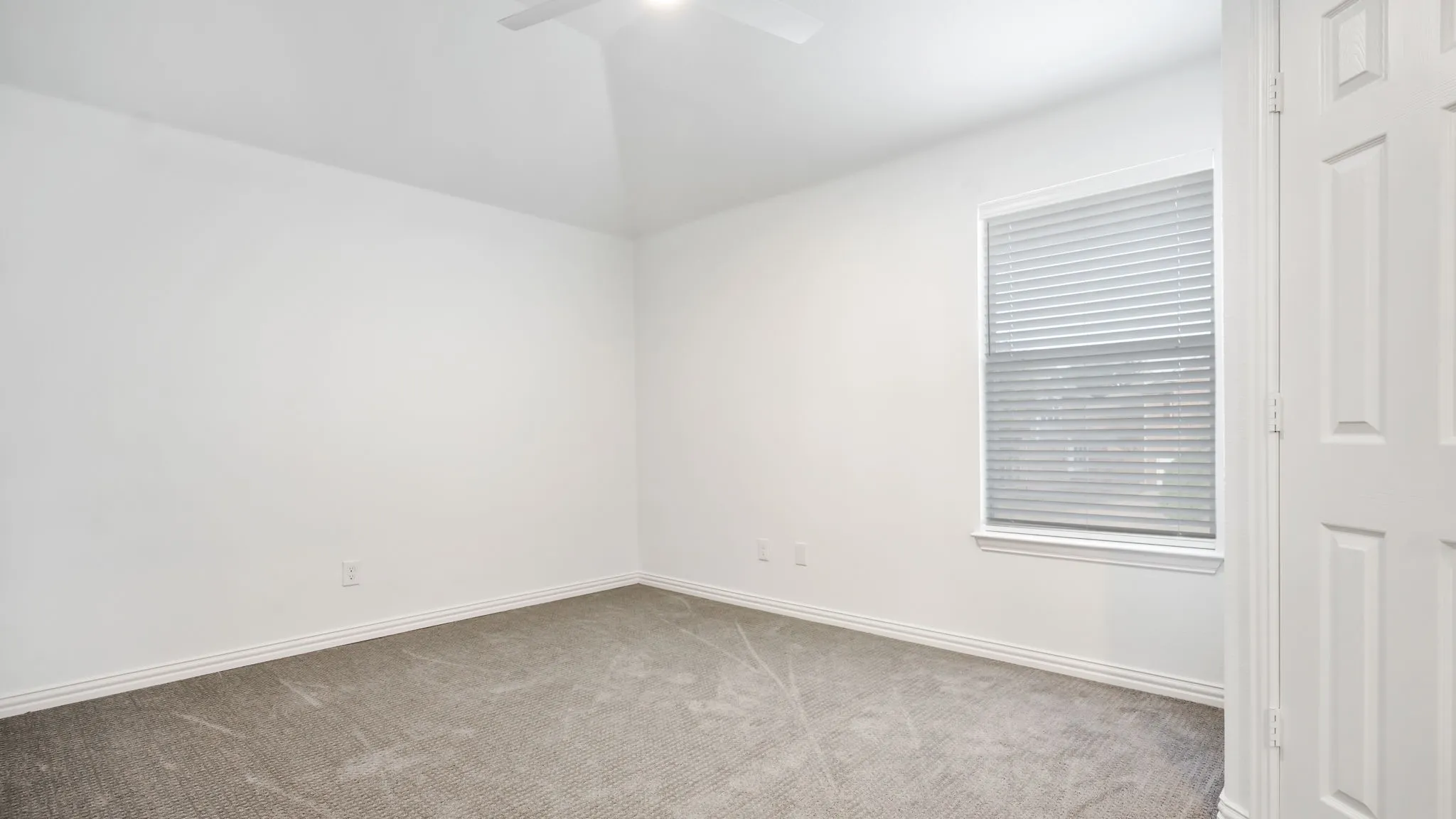 Single Family Residence For Rent in Collin County , 11890 Forge Drive, Frisco, Texas 75035, 4 Bedroom, 3 Bathroom, 2 Garage spaces, 3,593 Sqft, built in 2004, mls#21353942, Real Estate Agent in Frisco, Homes For Rent in Collin county, Homes For Rent in Frisco, Realtor in Frisco Texas, Real Estate Brokerage Independent Realty Texas, Luminita Cordes Realtor