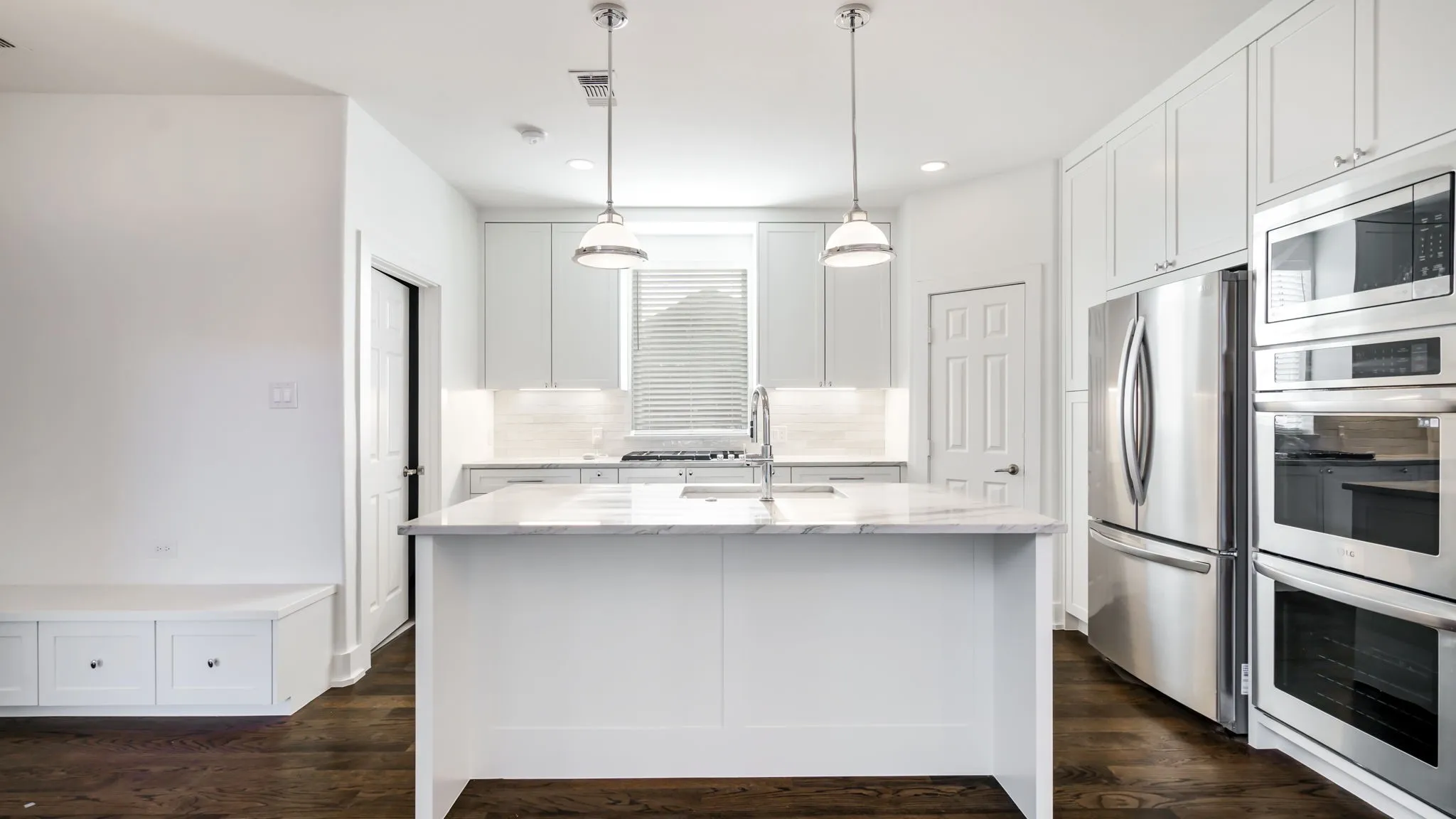 Single Family Residence For Rent in Collin County , 11890 Forge Drive, Frisco, Texas 75035, 4 Bedroom, 3 Bathroom, 2 Garage spaces, 3,593 Sqft, built in 2004, mls#21353942, Real Estate Agent in Frisco, Homes For Rent in Collin county, Homes For Rent in Frisco, Realtor in Frisco Texas, Real Estate Brokerage Independent Realty Texas, Luminita Cordes Realtor