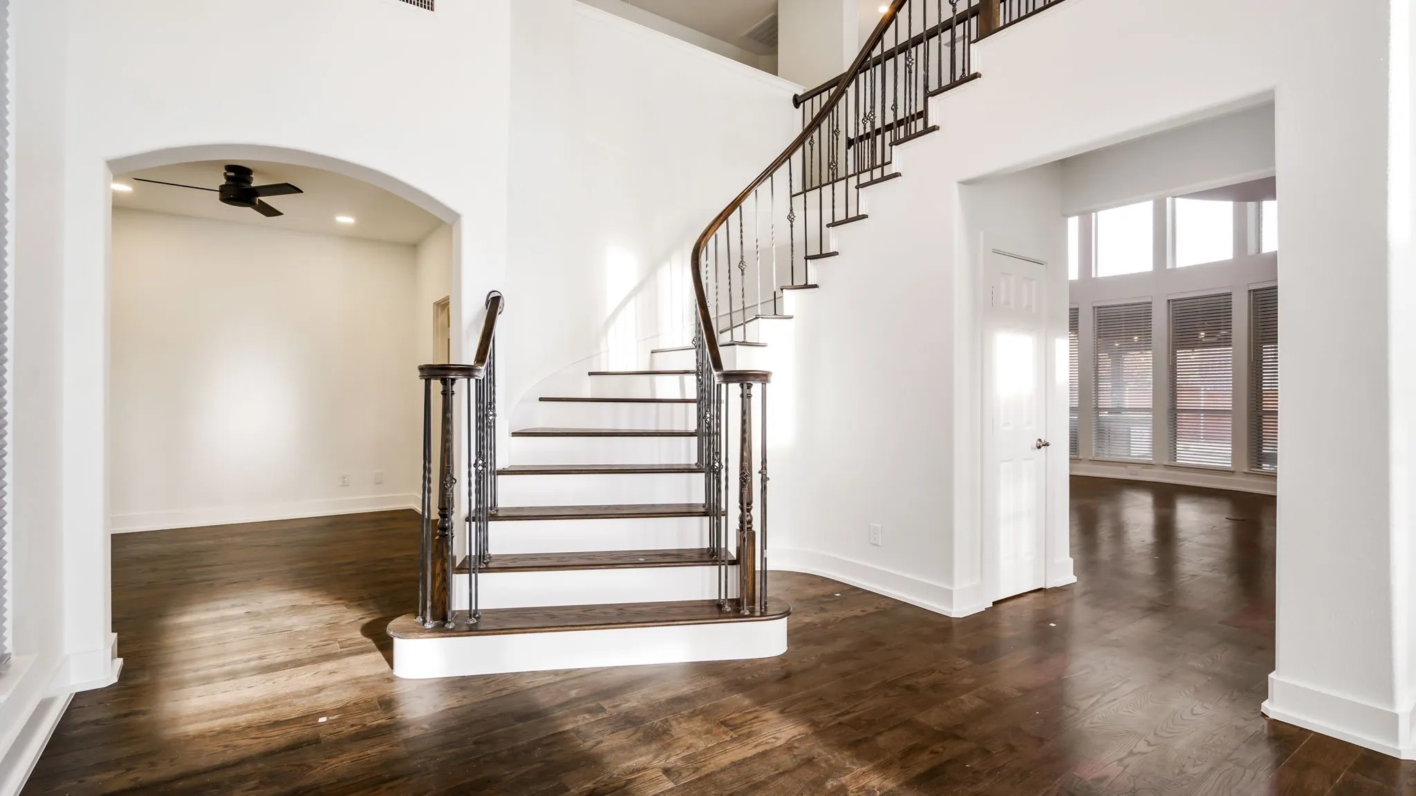 Single Family Residence For Rent in Collin County , 11890 Forge Drive, Frisco, Texas 75035, 4 Bedroom, 3 Bathroom, 2 Garage spaces, 3,593 Sqft, built in 2004, mls#21353942, Real Estate Agent in Frisco, Homes For Rent in Collin county, Homes For Rent in Frisco, Realtor in Frisco Texas, Real Estate Brokerage Independent Realty Texas, Luminita Cordes Realtor