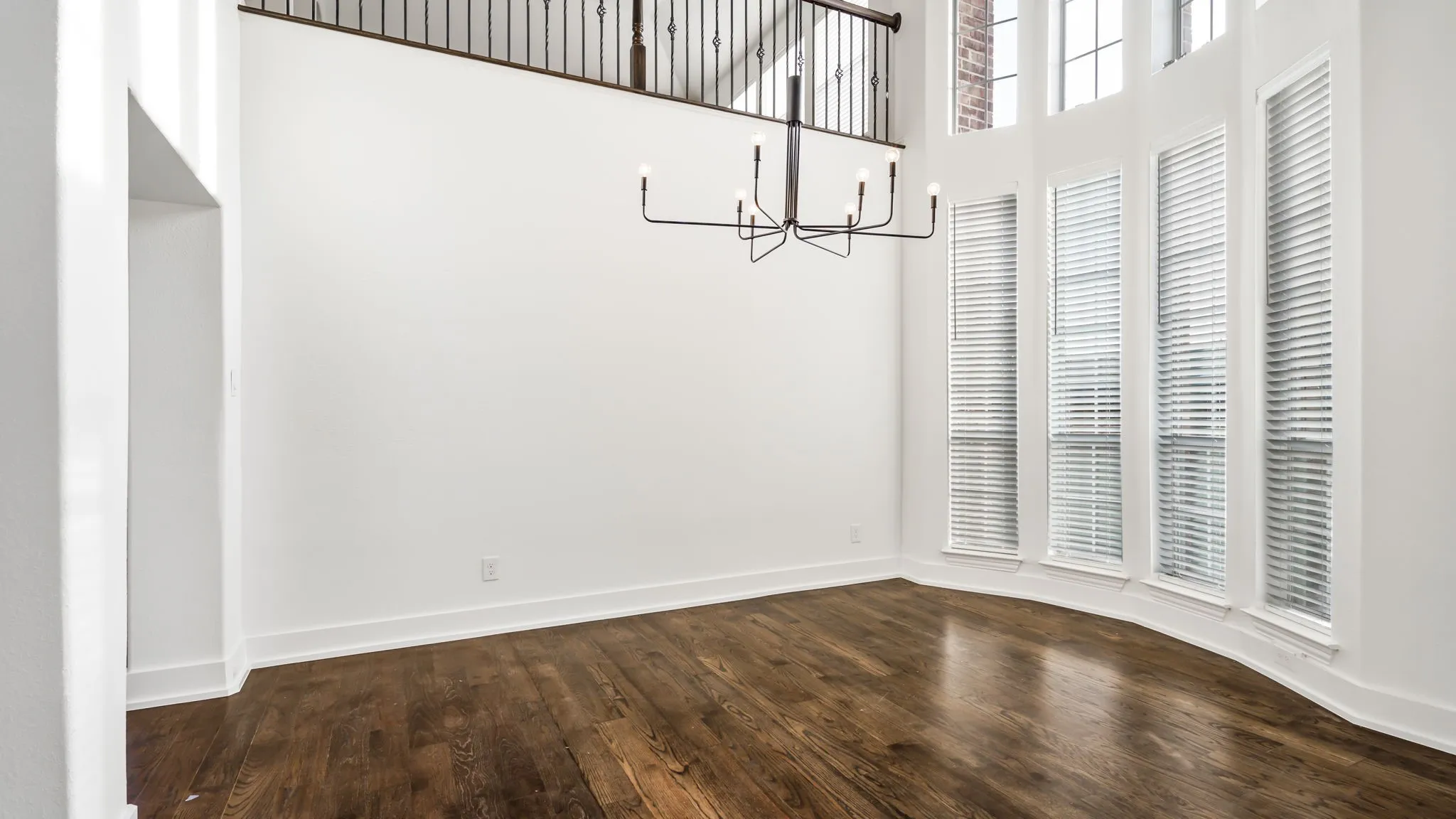 Single Family Residence For Rent in Collin County , 11890 Forge Drive, Frisco, Texas 75035, 4 Bedroom, 3 Bathroom, 2 Garage spaces, 3,593 Sqft, built in 2004, mls#21353942, Real Estate Agent in Frisco, Homes For Rent in Collin county, Homes For Rent in Frisco, Realtor in Frisco Texas, Real Estate Brokerage Independent Realty Texas, Luminita Cordes Realtor
