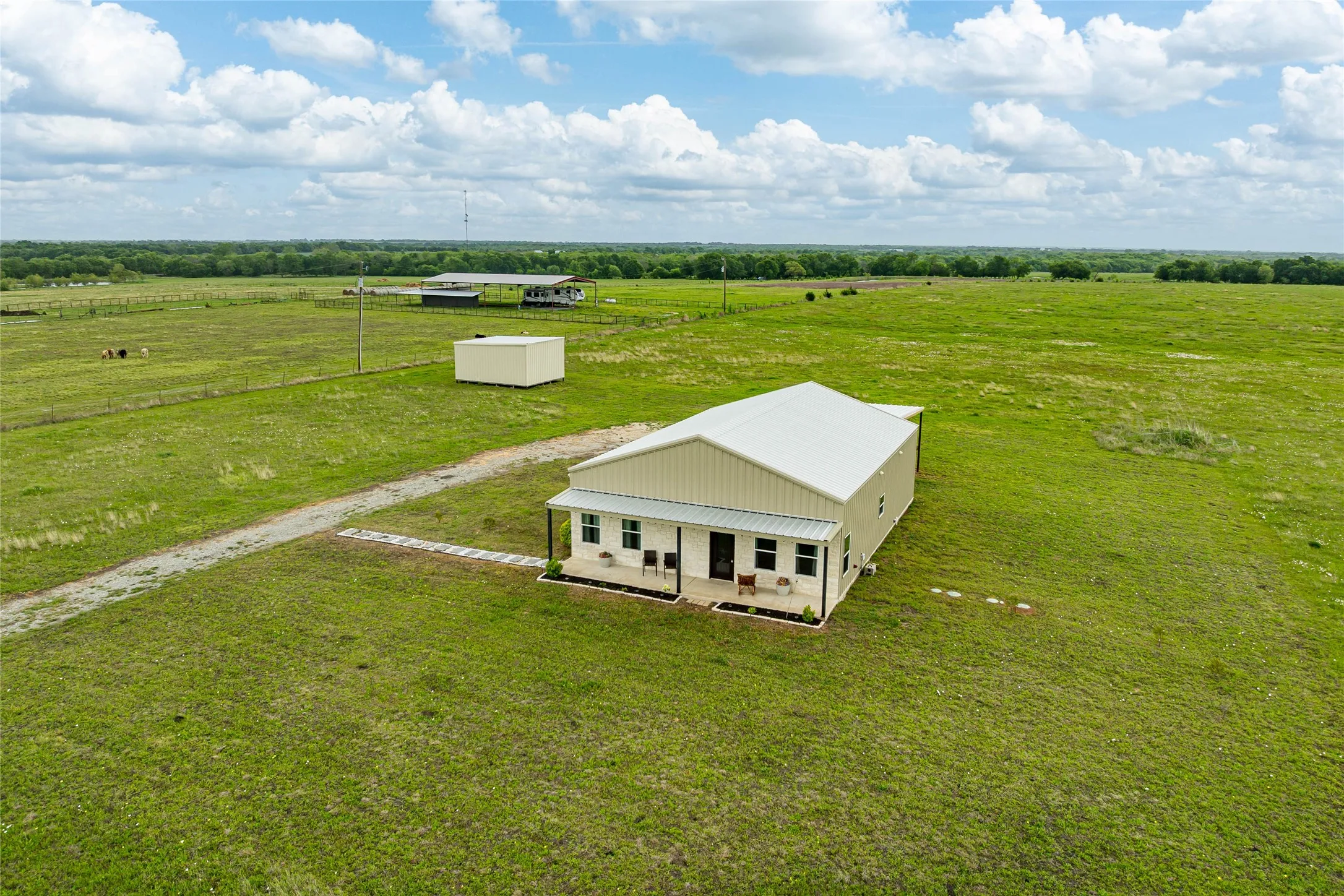 Farm For Sale in Fannin County , 435 County Road 4875, Celeste, Texas 75423, 3 Bedroom, 2 Bathroom, Garage spaces, 1,800 Sqft, built in 2022, Price $599,000, mls#21357736, Real Estate Agent in Celeste, Homes For Sale in Fannin county, Homes For Sale in Celeste, Realtor in Celeste Texas, Real Estate Brokerage Independent Realty Texas, Luminita Cordes Realtor