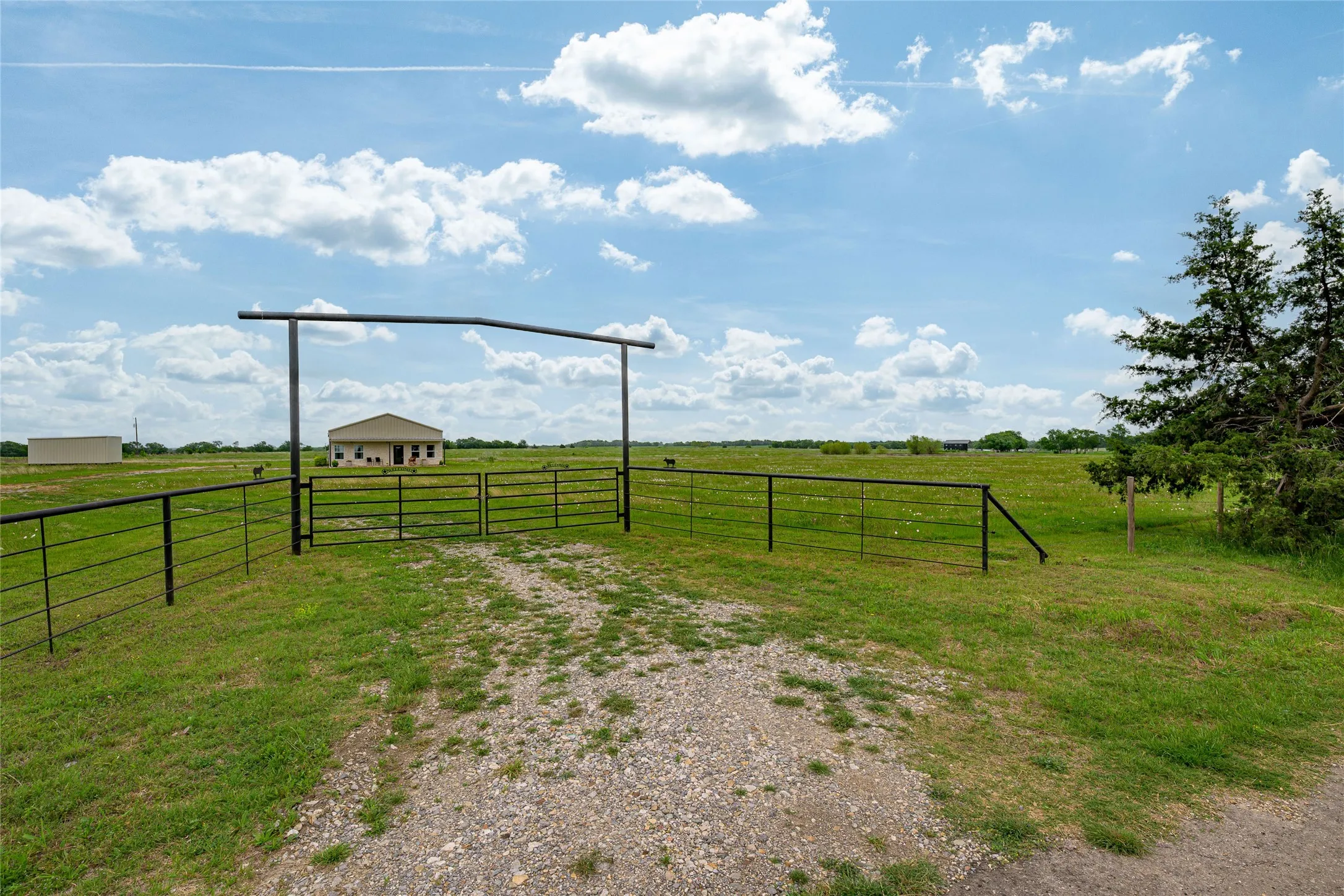 Farm For Sale in Fannin County , 435 County Road 4875, Celeste, Texas 75423, 3 Bedroom, 2 Bathroom, Garage spaces, 1,800 Sqft, built in 2022, Price $599,000, mls#21357736, Real Estate Agent in Celeste, Homes For Sale in Fannin county, Homes For Sale in Celeste, Realtor in Celeste Texas, Real Estate Brokerage Independent Realty Texas, Luminita Cordes Realtor