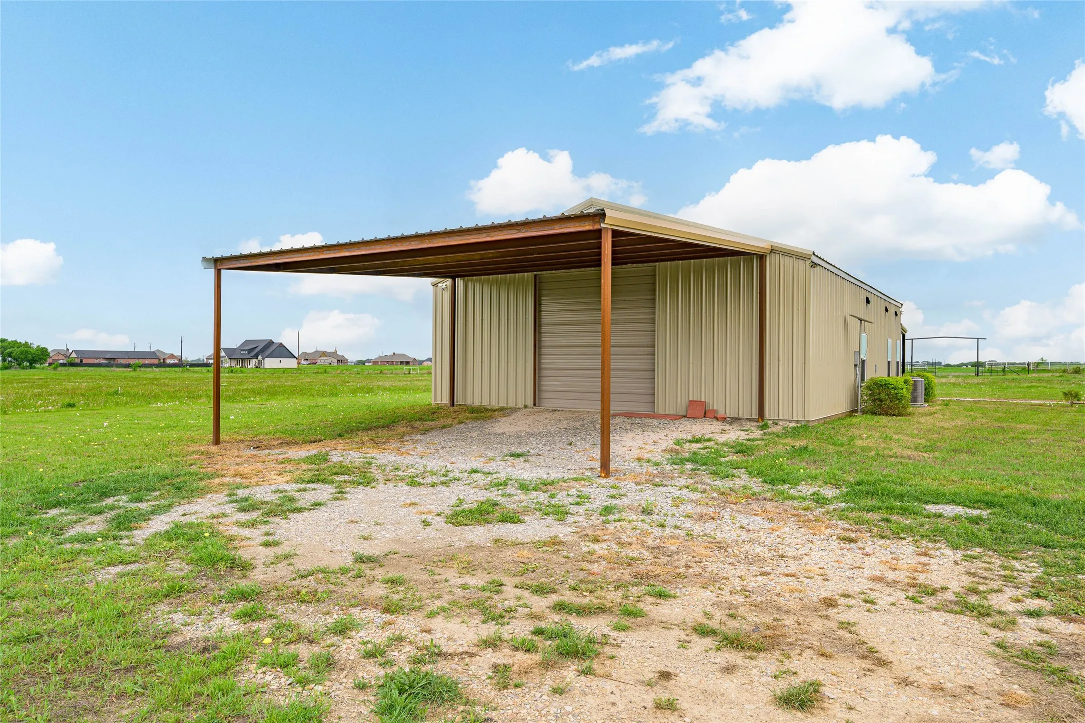 Farm For Sale in Fannin County , 435 County Road 4875, Celeste, Texas 75423, 3 Bedroom, 2 Bathroom, Garage spaces, 1,800 Sqft, built in 2022, Price $599,000, mls#21357736, Real Estate Agent in Celeste, Homes For Sale in Fannin county, Homes For Sale in Celeste, Realtor in Celeste Texas, Real Estate Brokerage Independent Realty Texas, Luminita Cordes Realtor