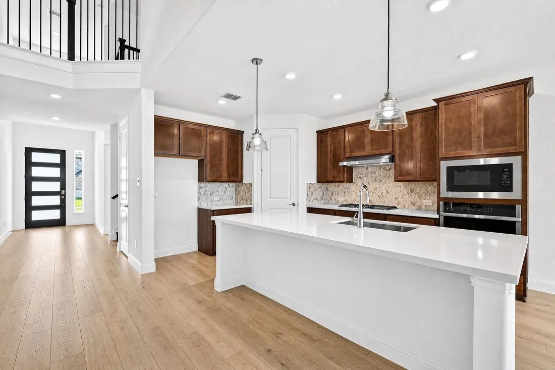 546 Wisteria Street ~ Ready Now