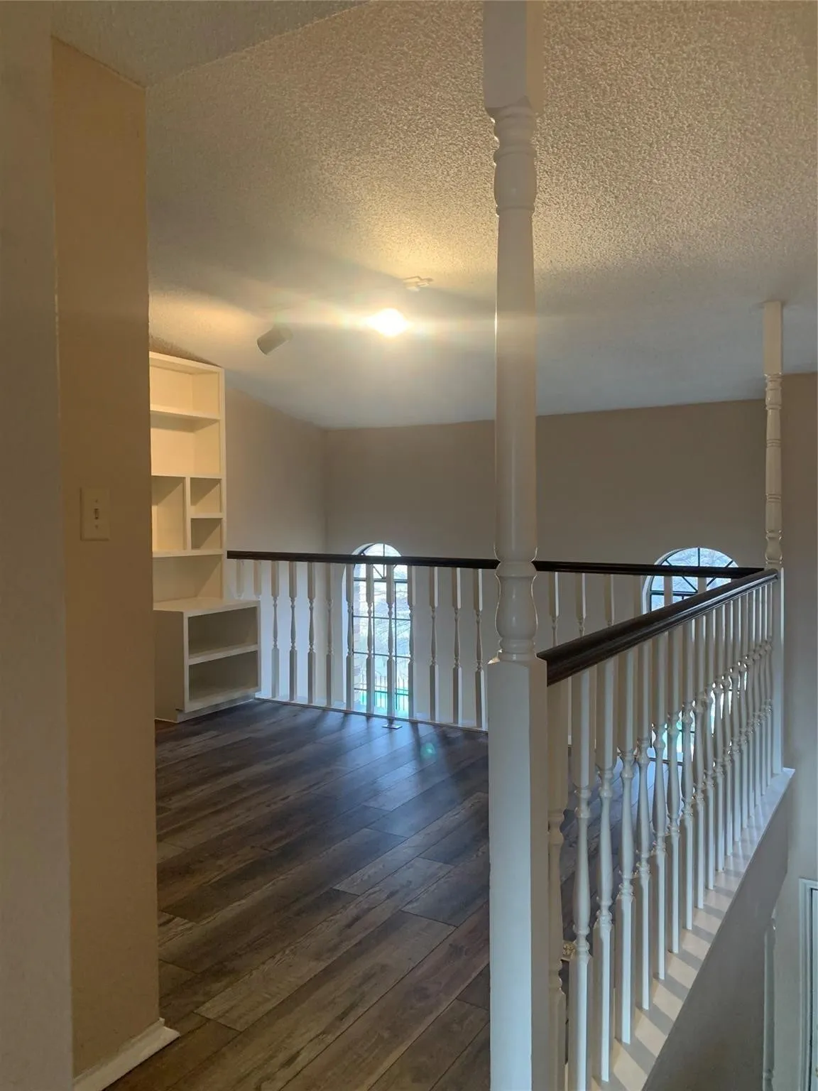 Condominium For Rent in Dallas County , 14333 Preston Road 1604, Dallas, Texas 75254, 1 Bedroom, 2 Bathroom, Garage spaces, 1,028 Sqft, built in 1982, mls#21357802, Real Estate Agent in Dallas, Homes For Rent in Dallas county, Homes For Rent in Dallas, Realtor in Dallas Texas, Real Estate Brokerage Independent Realty Texas, Luminita Cordes Realtor