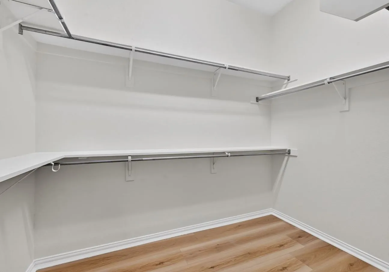 Primary Walkin Closet