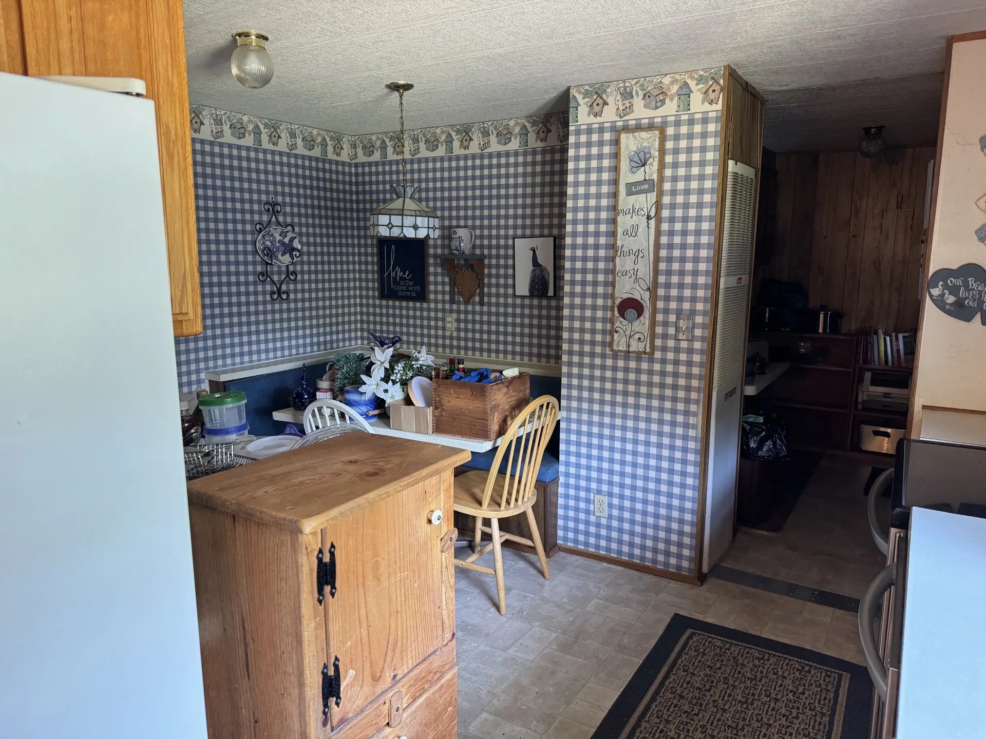 Mobile Home For Sale in Grayson County , 93 Grace Lane, Pottsboro, Texas 75076, 3 Bedroom, 2 Bathroom, Garage spaces, 1,424 Sqft, built in 1983, mls#21352753, Real Estate Agent in Pottsboro, Homes For Sale in Grayson county, Homes For Sale in Pottsboro, Realtor in Pottsboro Texas, Real Estate Brokerage Independent Realty Texas, Luminita Cordes Realtor