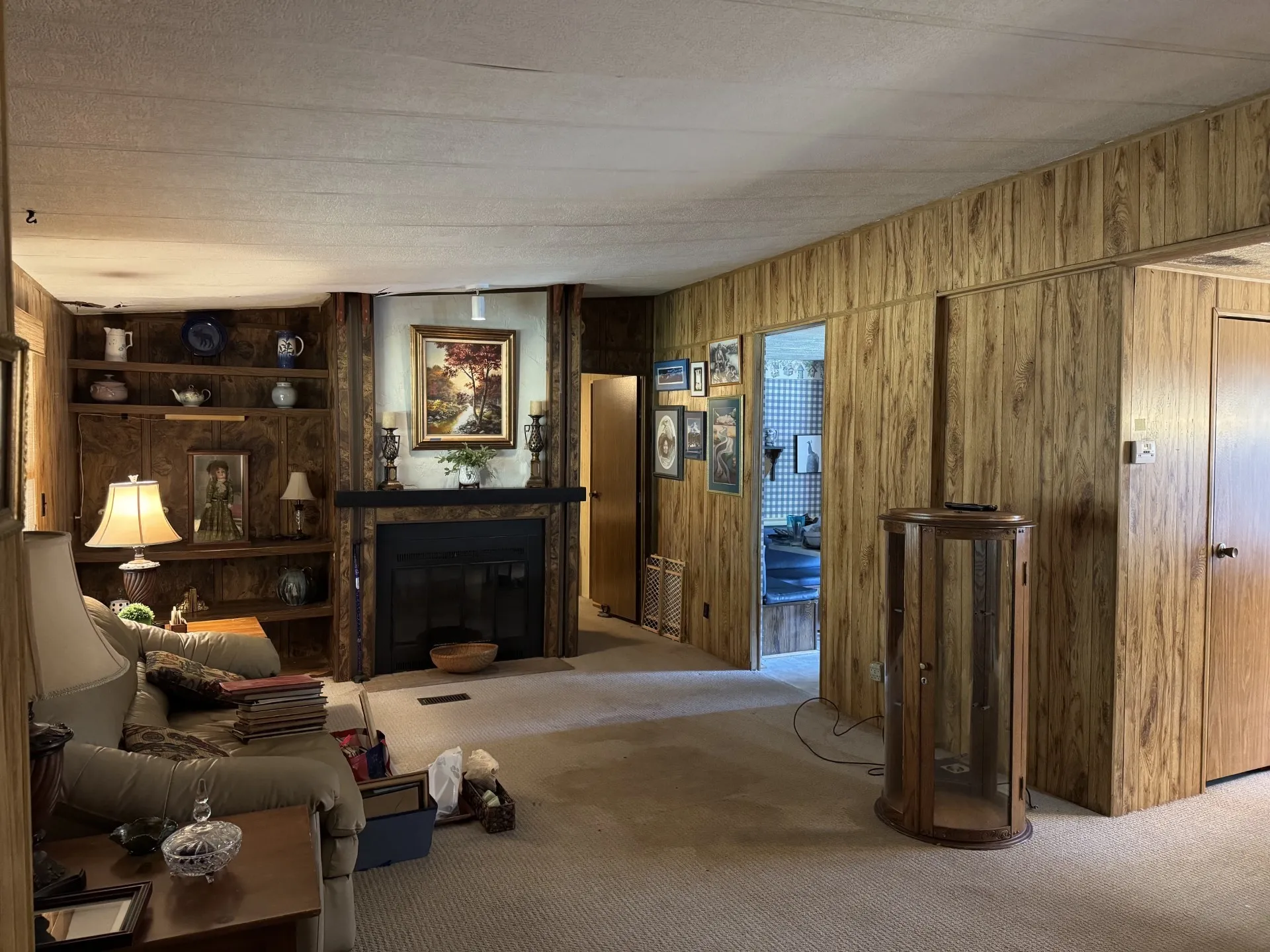Mobile Home For Sale in Grayson County , 93 Grace Lane, Pottsboro, Texas 75076, 3 Bedroom, 2 Bathroom, Garage spaces, 1,424 Sqft, built in 1983, mls#21352753, Real Estate Agent in Pottsboro, Homes For Sale in Grayson county, Homes For Sale in Pottsboro, Realtor in Pottsboro Texas, Real Estate Brokerage Independent Realty Texas, Luminita Cordes Realtor