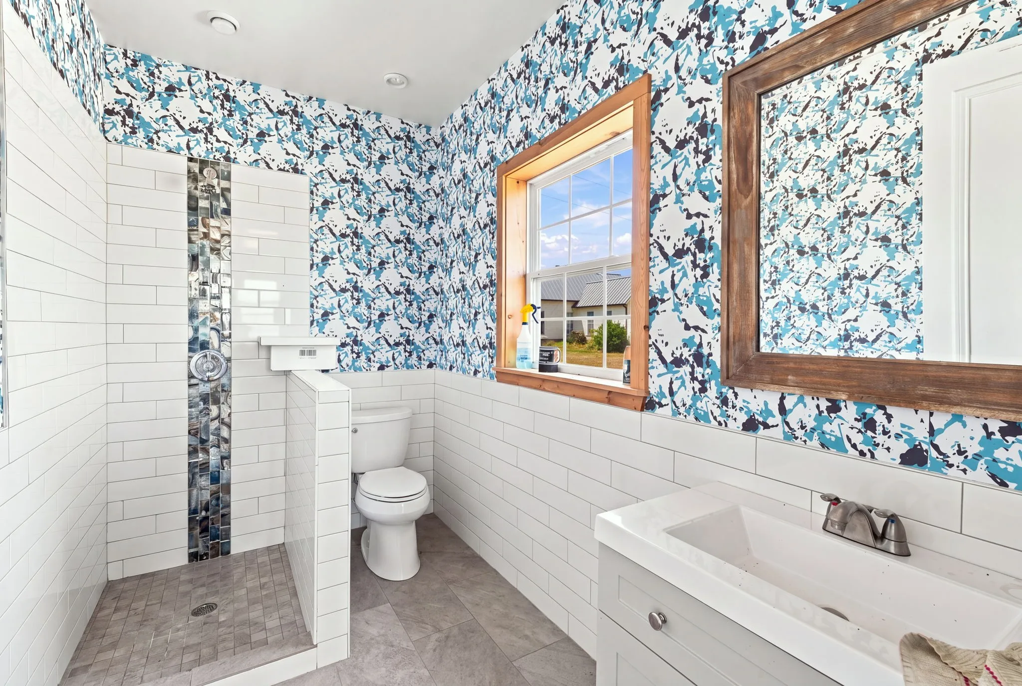 Single Family Residence For Sale in Young County , 12824 Fm 1769, Graham, Texas 76450, 3 Bedroom, 3 Bathroom, Garage spaces, 4,210 Sqft, built in 2011, mls#21353396, Real Estate Agent in Graham, Homes For Sale in Young county, Homes For Sale in Graham, Realtor in Graham Texas, Real Estate Brokerage Independent Realty Texas, Luminita Cordes Realtor