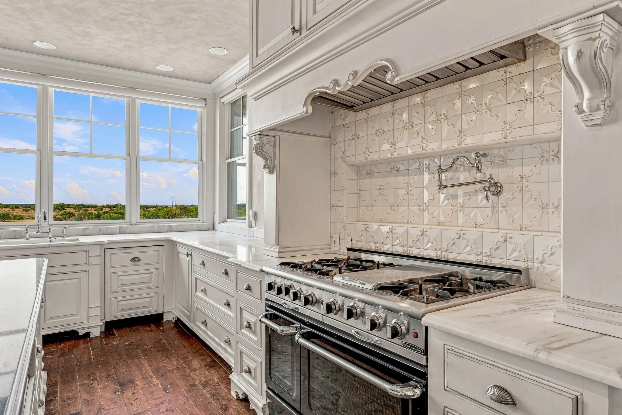 Single Family Residence For Sale in Young County , 12824 Fm 1769, Graham, Texas 76450, 3 Bedroom, 3 Bathroom, Garage spaces, 4,210 Sqft, built in 2011, mls#21353396, Real Estate Agent in Graham, Homes For Sale in Young county, Homes For Sale in Graham, Realtor in Graham Texas, Real Estate Brokerage Independent Realty Texas, Luminita Cordes Realtor