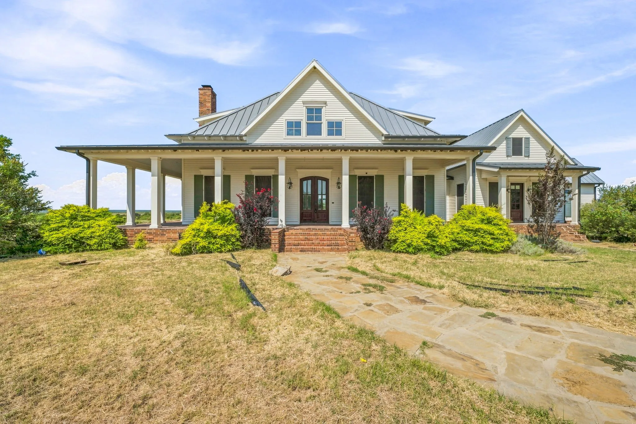 Single Family Residence For Sale in Young County , 12824 Fm 1769, Graham, Texas 76450, 3 Bedroom, 3 Bathroom, Garage spaces, 4,210 Sqft, built in 2011, mls#21353396, Real Estate Agent in Graham, Homes For Sale in Young county, Homes For Sale in Graham, Realtor in Graham Texas, Real Estate Brokerage Independent Realty Texas, Luminita Cordes Realtor