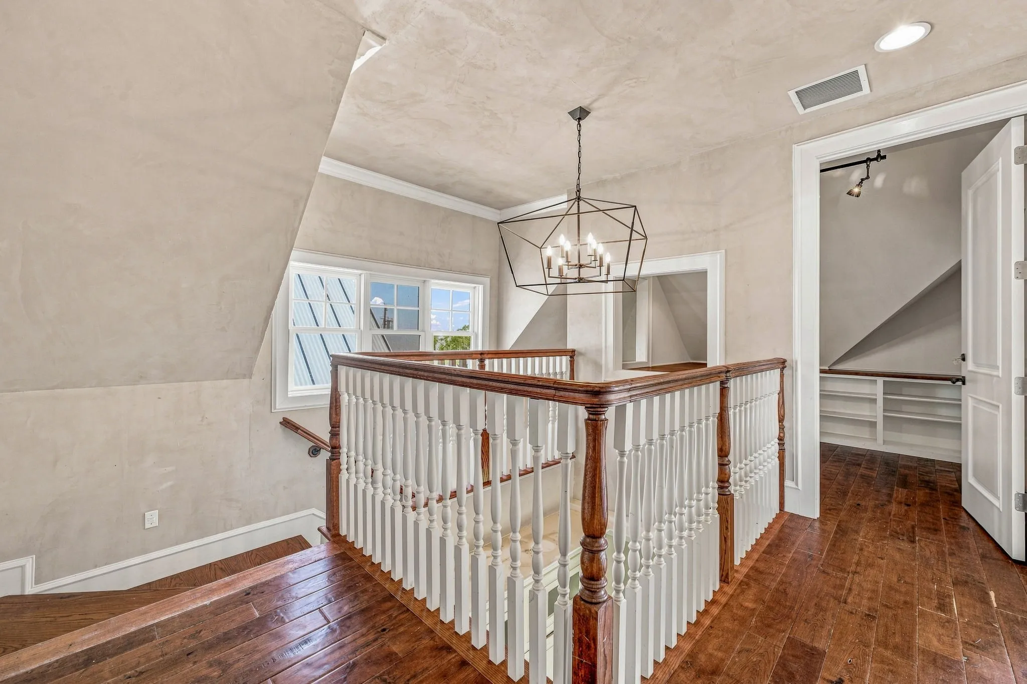 Single Family Residence For Sale in Young County , 12824 Fm 1769, Graham, Texas 76450, 3 Bedroom, 3 Bathroom, Garage spaces, 4,210 Sqft, built in 2011, mls#21353396, Real Estate Agent in Graham, Homes For Sale in Young county, Homes For Sale in Graham, Realtor in Graham Texas, Real Estate Brokerage Independent Realty Texas, Luminita Cordes Realtor