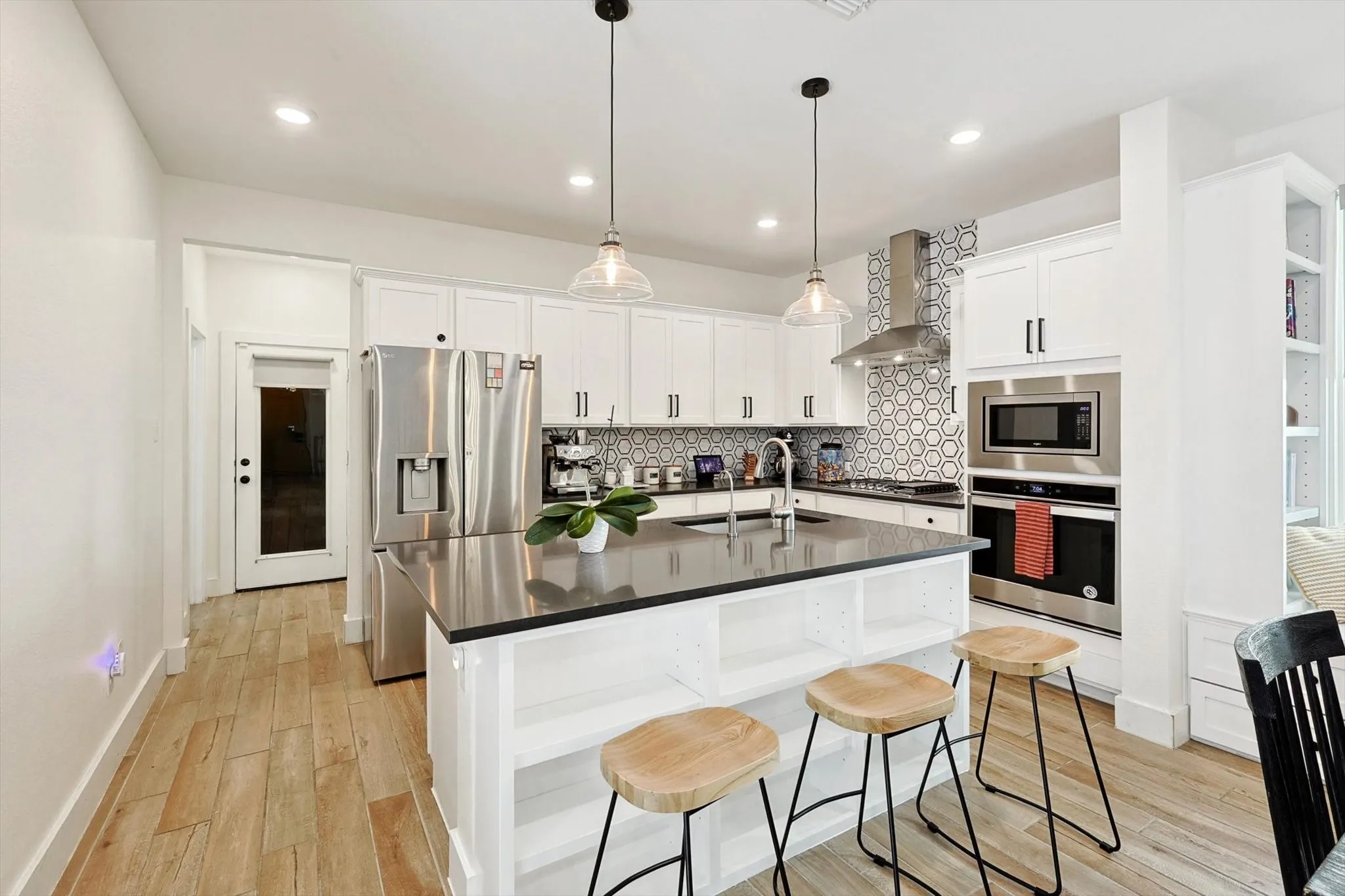 Single Family Residence For Rent in Denton County , 2420 Elm Place, Northlake, Texas 76247, 4 Bedroom, 3 Bathroom, 2 Garage spaces, 2,273 Sqft, built in 2020, mls#21355943, Real Estate Agent in Northlake, Homes For Rent in Denton county, Homes For Rent in Northlake, Realtor in Northlake Texas, Real Estate Brokerage Independent Realty Texas, Luminita Cordes Realtor