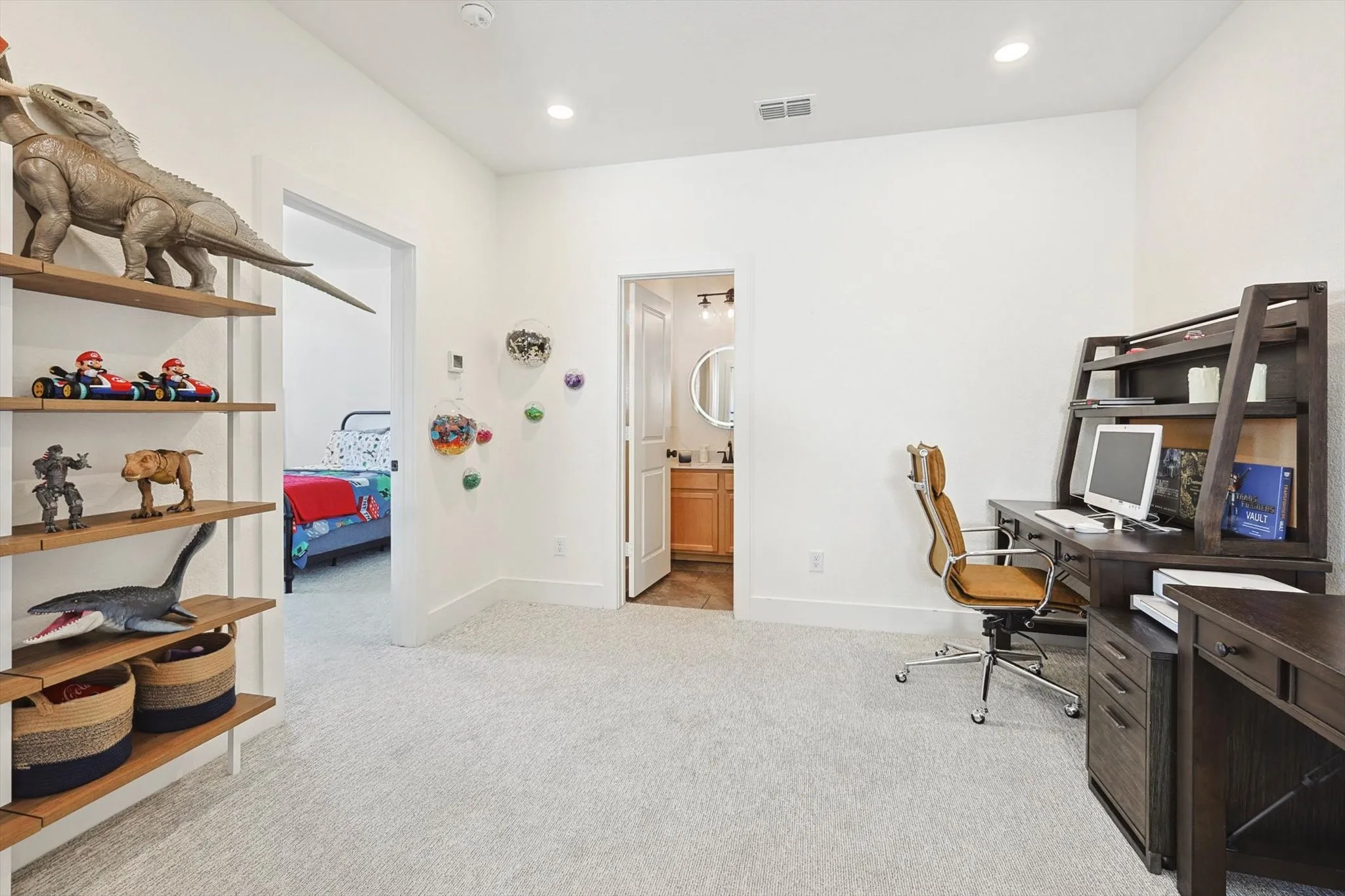 Single Family Residence For Rent in Denton County , 2420 Elm Place, Northlake, Texas 76247, 4 Bedroom, 3 Bathroom, 2 Garage spaces, 2,273 Sqft, built in 2020, mls#21355943, Real Estate Agent in Northlake, Homes For Rent in Denton county, Homes For Rent in Northlake, Realtor in Northlake Texas, Real Estate Brokerage Independent Realty Texas, Luminita Cordes Realtor