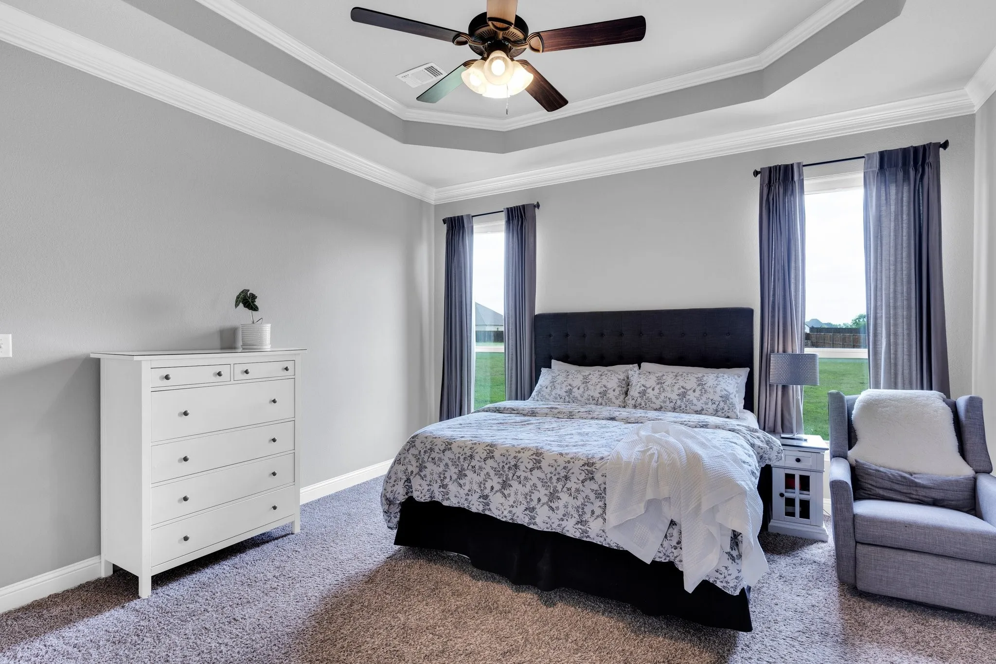 Single Family Residence For Sale in Ellis County , 102 Willowbrook Drive, Waxahachie, Texas 75165, 4 Bedroom, 3 Bathroom, 4 Garage spaces, 2,607 Sqft, built in 2015, mls#21355454, Real Estate Agent in Waxahachie, Homes For Sale in Ellis county, Homes For Sale in Waxahachie, Realtor in Waxahachie Texas, Real Estate Brokerage Independent Realty Texas, Luminita Cordes Realtor