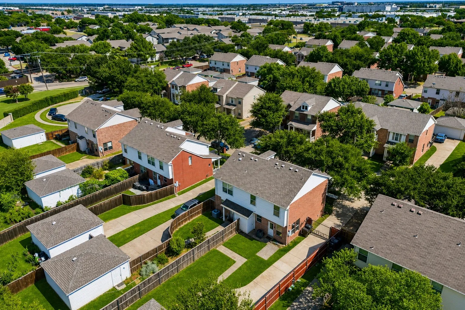 Townhouse For Sale in Collin County , 2617 Boedeker Drive, Plano, Texas 75074, 3 Bedroom, 2 Bathroom, 2 Garage spaces, 1,303 Sqft, built in 2004, Price $300,000, mls#21357615, Real Estate Agent in Plano, Homes For Sale in Collin county, Homes For Sale in Plano, Realtor in Plano Texas, Real Estate Brokerage Independent Realty Texas, Luminita Cordes Realtor