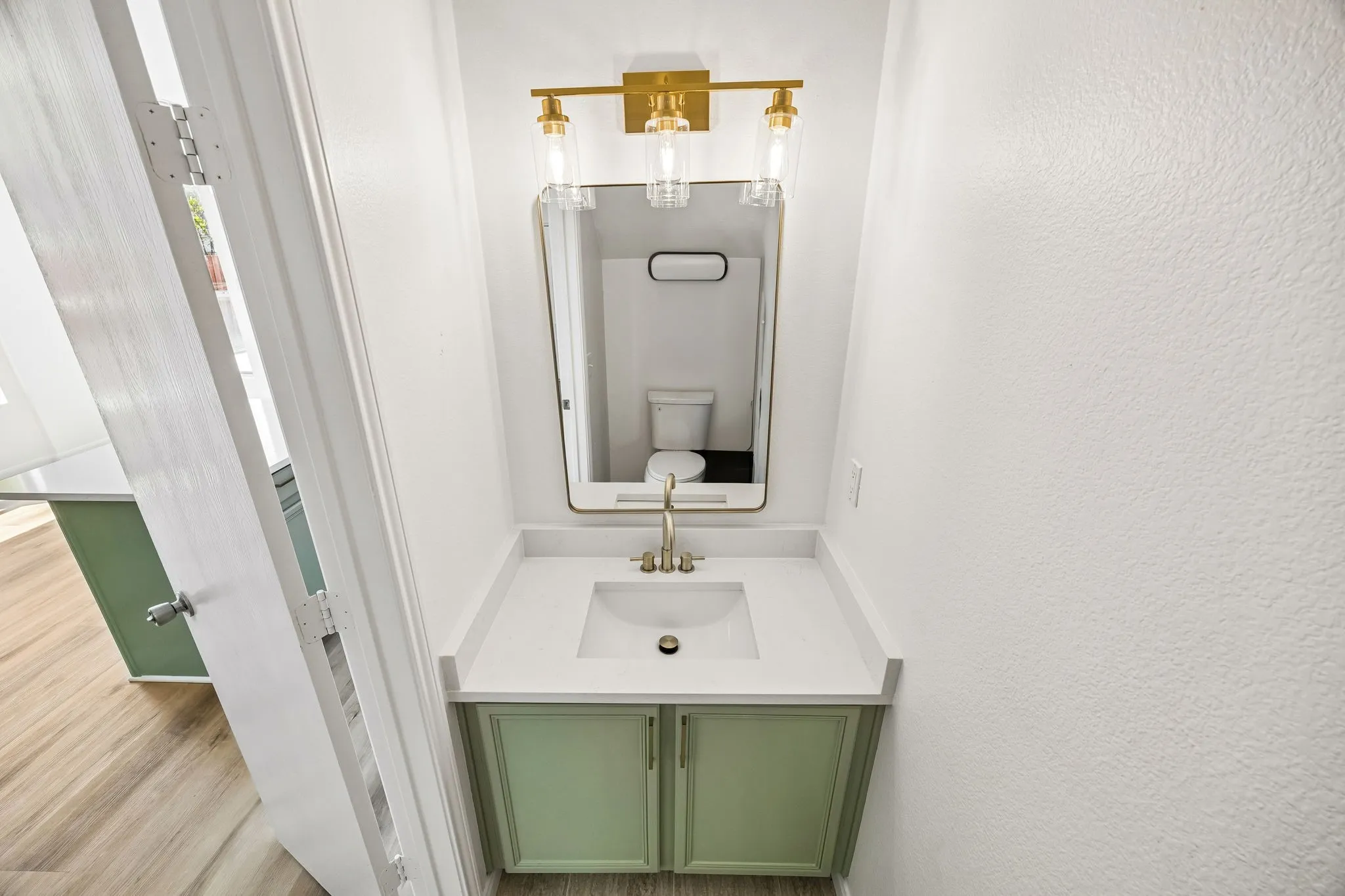 Townhouse For Sale in Collin County , 2617 Boedeker Drive, Plano, Texas 75074, 3 Bedroom, 2 Bathroom, 2 Garage spaces, 1,303 Sqft, built in 2004, Price $300,000, mls#21357615, Real Estate Agent in Plano, Homes For Sale in Collin county, Homes For Sale in Plano, Realtor in Plano Texas, Real Estate Brokerage Independent Realty Texas, Luminita Cordes Realtor