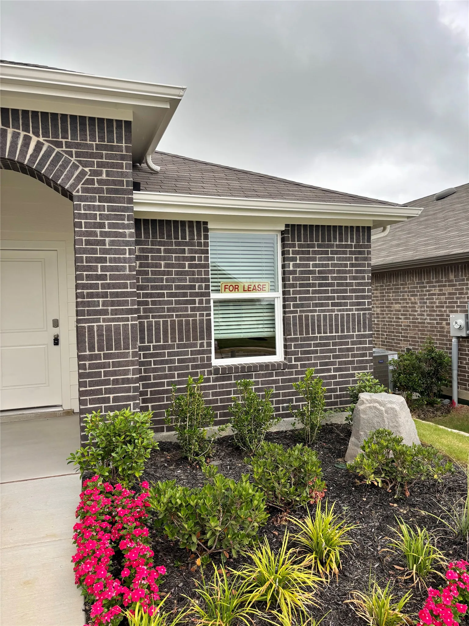 Single Family Residence For Rent in Denton County , 1612 Tin Roof Road, Krum, Texas 76249, 3 Bedroom, 2 Bathroom, 2 Garage spaces, 1,399 Sqft, built in 2026, mls#21357850, Real Estate Agent in Krum, Homes For Rent in Denton county, Homes For Rent in Krum, Realtor in Krum Texas, Real Estate Brokerage Independent Realty Texas, Luminita Cordes Realtor