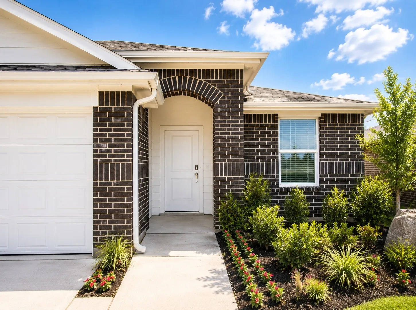 Single Family Residence For Rent in Denton County , 1612 Tin Roof Road, Krum, Texas 76249, 3 Bedroom, 2 Bathroom, 2 Garage spaces, 1,399 Sqft, built in 2026, mls#21357850, Real Estate Agent in Krum, Homes For Rent in Denton county, Homes For Rent in Krum, Realtor in Krum Texas, Real Estate Brokerage Independent Realty Texas, Luminita Cordes Realtor