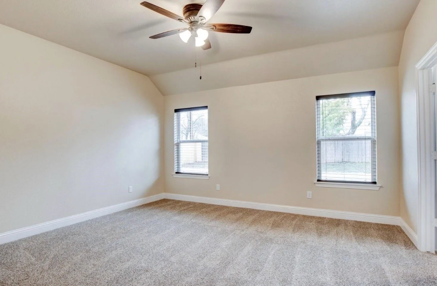 Single Family Residence For Rent in Tarrant County , 125 N Las Vegas Trail, White Settlement, Texas 76108, 3 Bedroom, 2 Bathroom, 2 Garage spaces, 1,608 Sqft, built in 2020, mls#21357852, Real Estate Agent in White Settlement, Homes For Rent in Tarrant county, Homes For Rent in White Settlement, Realtor in White Settlement Texas, Real Estate Brokerage Independent Realty Texas, Luminita Cordes Realtor