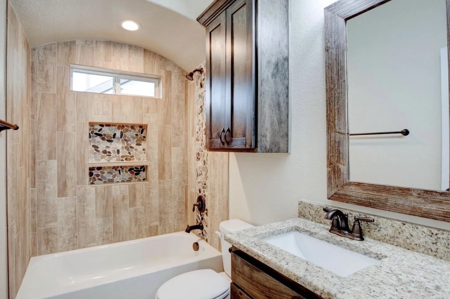 Single Family Residence For Rent in Tarrant County , 125 N Las Vegas Trail, White Settlement, Texas 76108, 3 Bedroom, 2 Bathroom, 2 Garage spaces, 1,608 Sqft, built in 2020, mls#21357852, Real Estate Agent in White Settlement, Homes For Rent in Tarrant county, Homes For Rent in White Settlement, Realtor in White Settlement Texas, Real Estate Brokerage Independent Realty Texas, Luminita Cordes Realtor