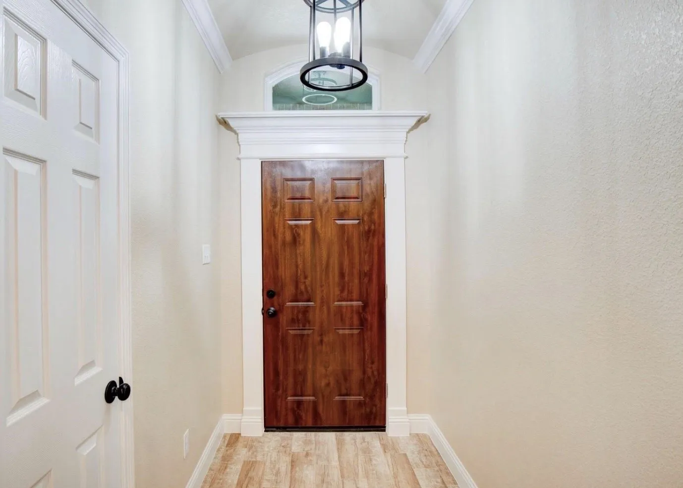 Single Family Residence For Rent in Tarrant County , 125 N Las Vegas Trail, White Settlement, Texas 76108, 3 Bedroom, 2 Bathroom, 2 Garage spaces, 1,608 Sqft, built in 2020, mls#21357852, Real Estate Agent in White Settlement, Homes For Rent in Tarrant county, Homes For Rent in White Settlement, Realtor in White Settlement Texas, Real Estate Brokerage Independent Realty Texas, Luminita Cordes Realtor