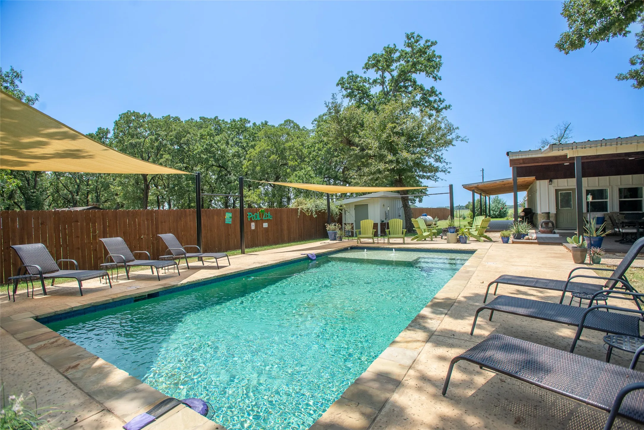 Single Family Residence For Sale in Henderson County , 116 Pauline Road, Mabank, Texas 75156, 4 Bedroom, 2 Bathroom, 2 Garage spaces, 2,843 Sqft, built in 2017, mls#21354539, Real Estate Agent in Mabank, Homes For Sale in Henderson county, Homes For Sale in Mabank, Realtor in Mabank Texas, Real Estate Brokerage Independent Realty Texas, Luminita Cordes Realtor