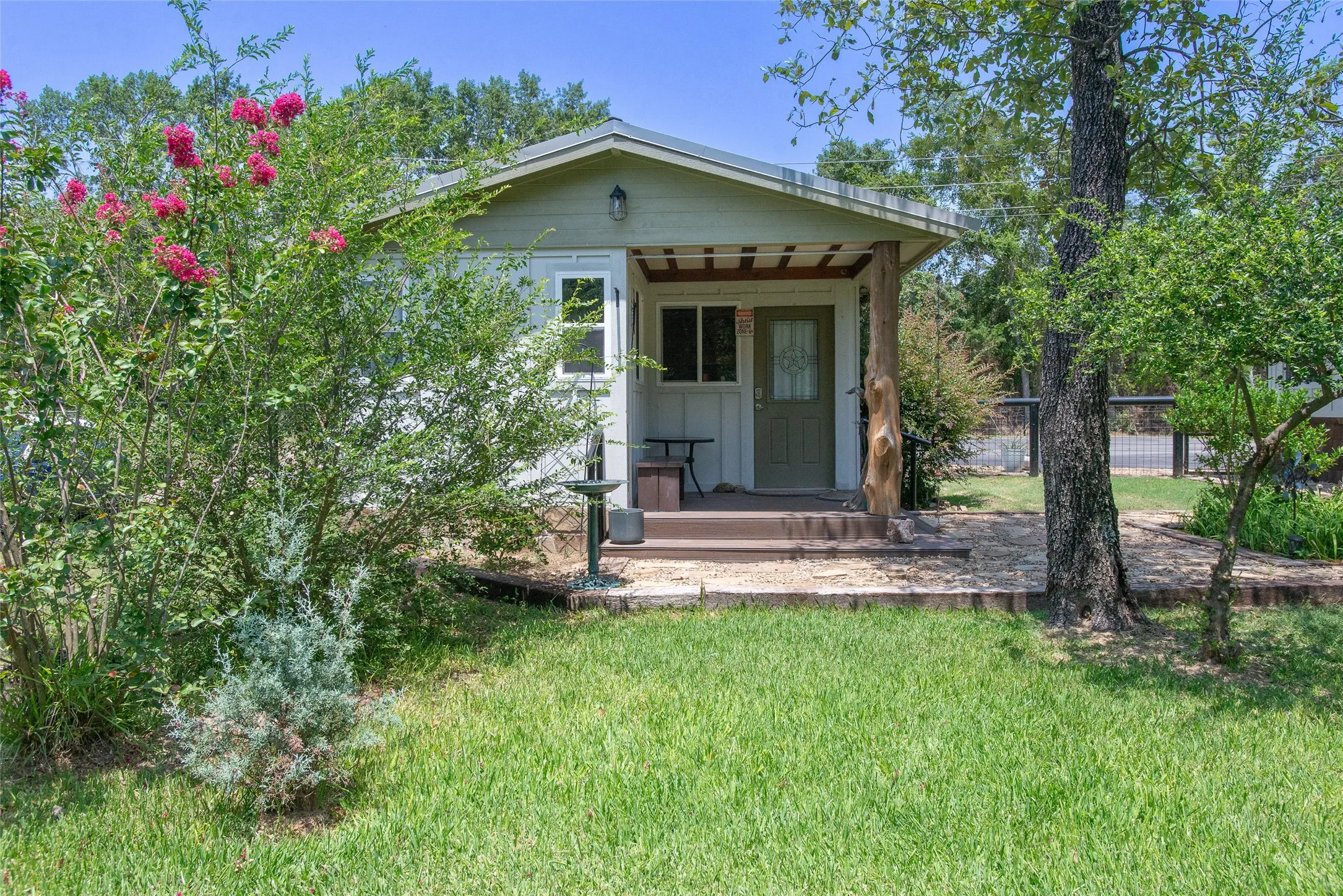 Single Family Residence For Sale in Henderson County , 116 Pauline Road, Mabank, Texas 75156, 4 Bedroom, 2 Bathroom, 2 Garage spaces, 2,843 Sqft, built in 2017, mls#21354539, Real Estate Agent in Mabank, Homes For Sale in Henderson county, Homes For Sale in Mabank, Realtor in Mabank Texas, Real Estate Brokerage Independent Realty Texas, Luminita Cordes Realtor